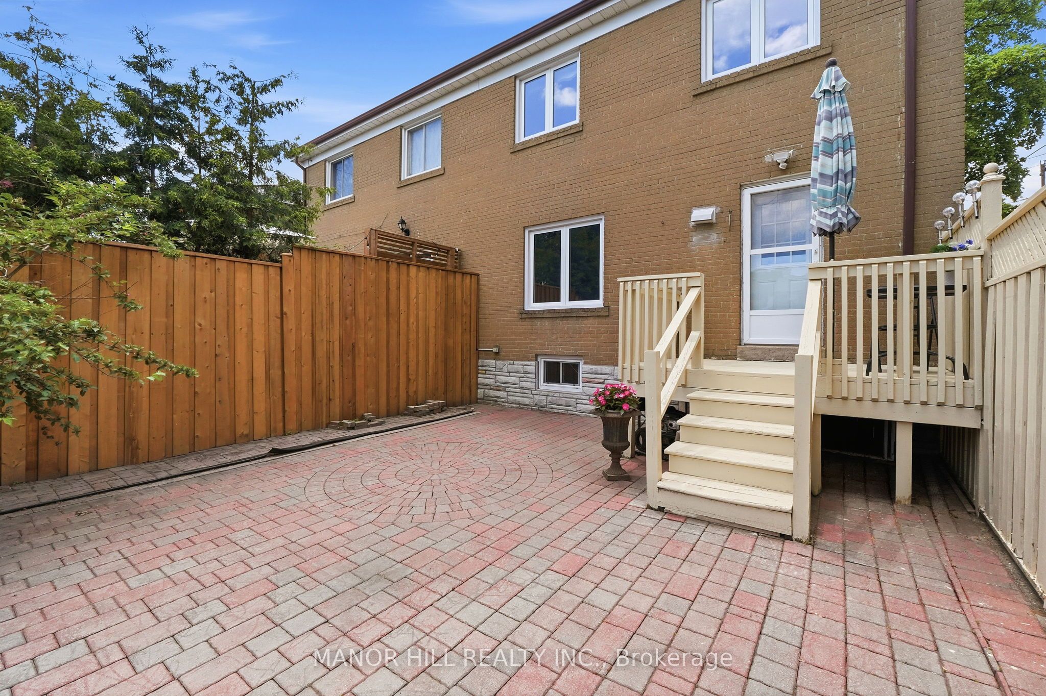 33 Robindale Avenue Property Photo 43