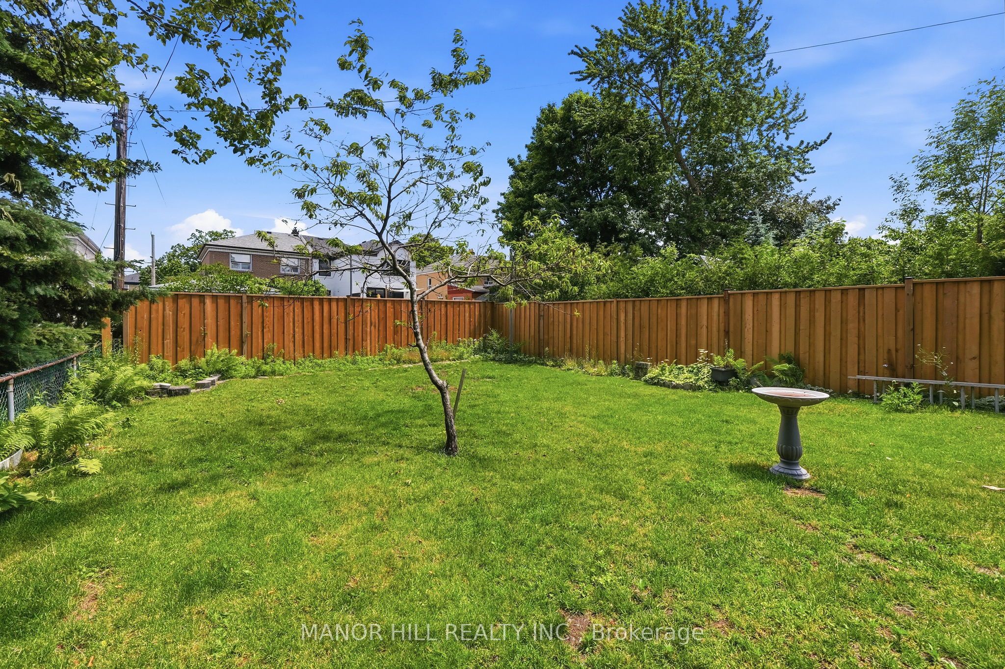33 Robindale Avenue Property Photo 47