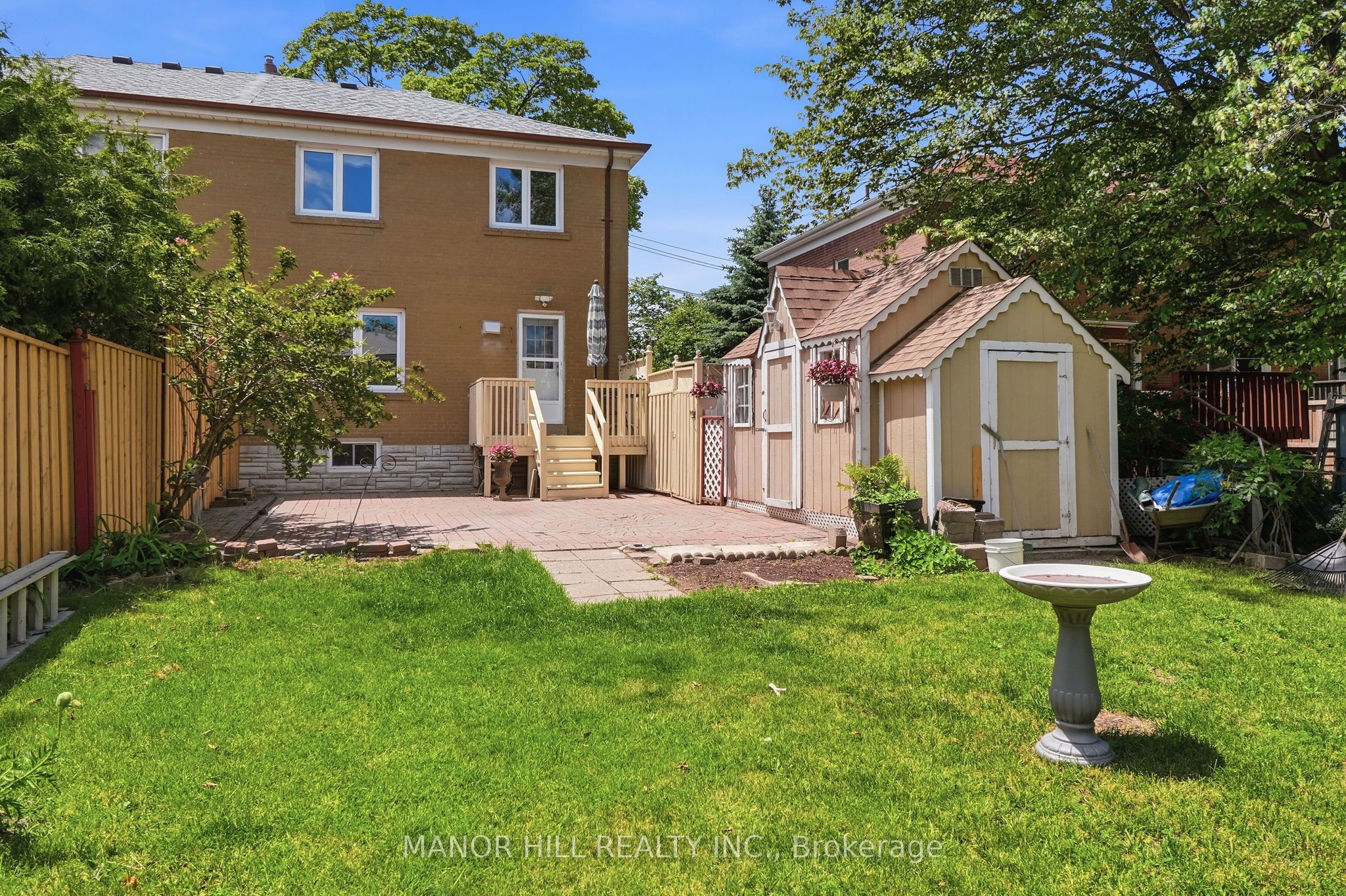 33 Robindale Avenue Property Photo 49