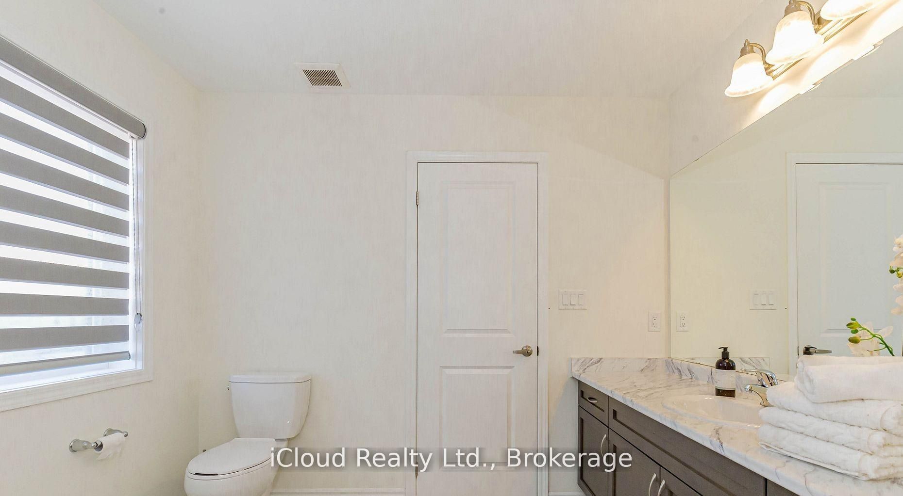 98 Eberly Woods Drive Property Photo 28