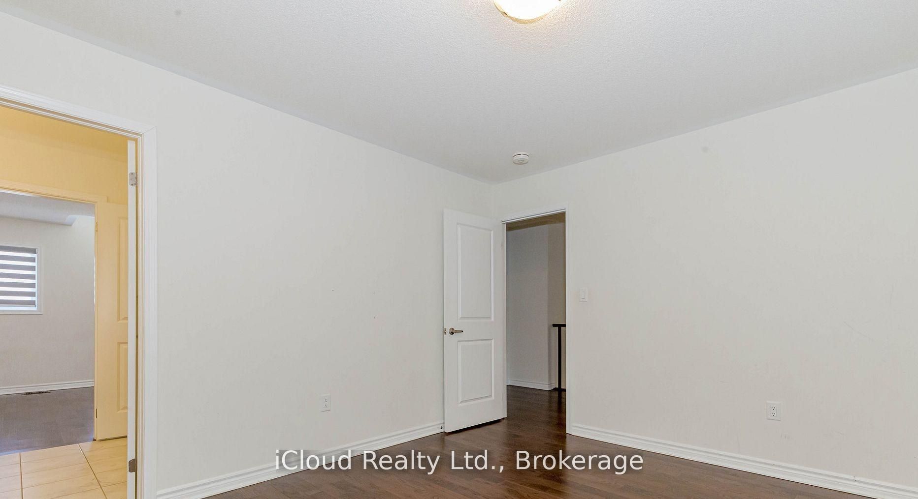 98 Eberly Woods Drive Property Photo 33