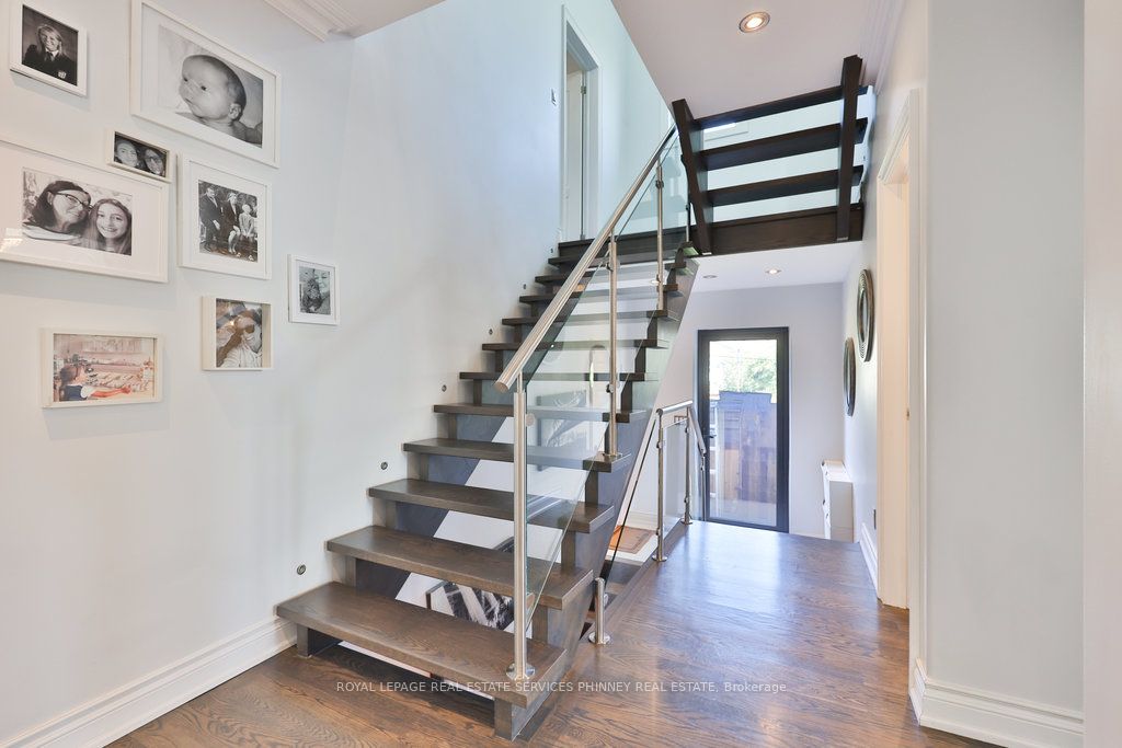 880 6th Street Property Photo 21