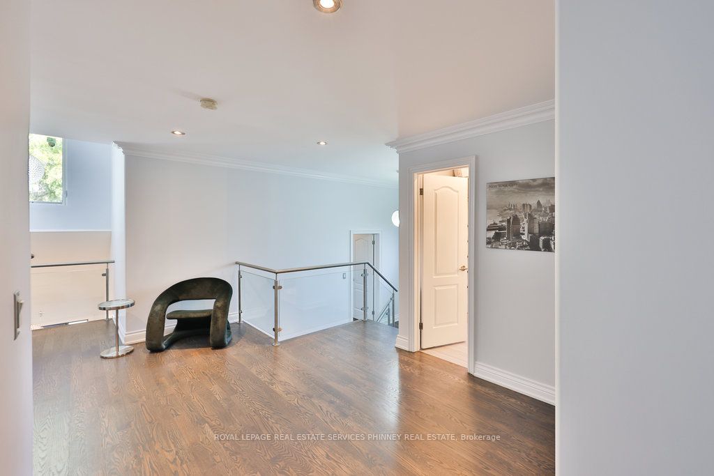 880 6th Street Property Photo 27