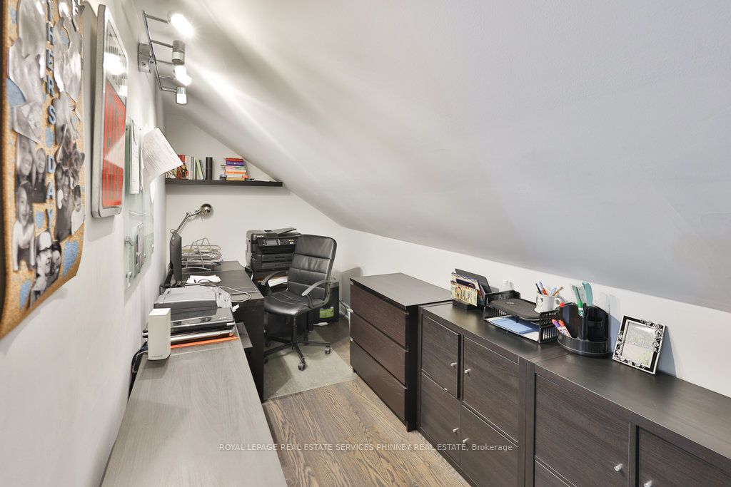 880 6th Street Property Photo 29