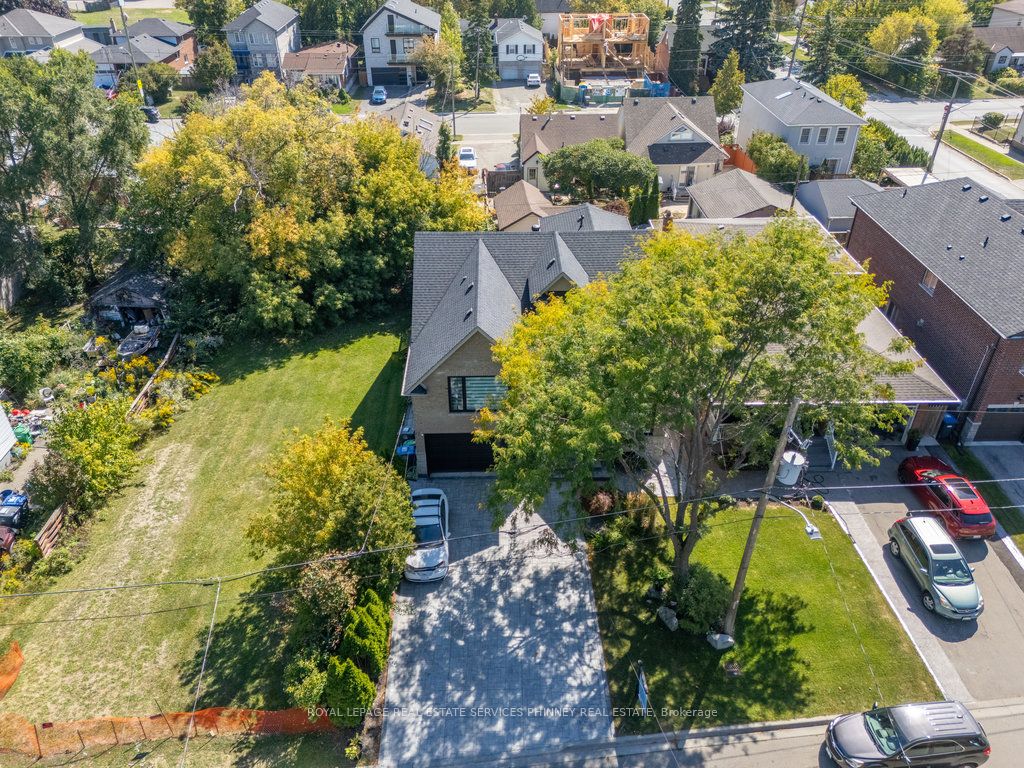 880 6th Street Property Photo 41