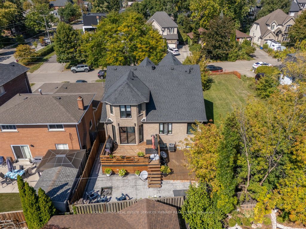 880 6th Street Property Photo 42
