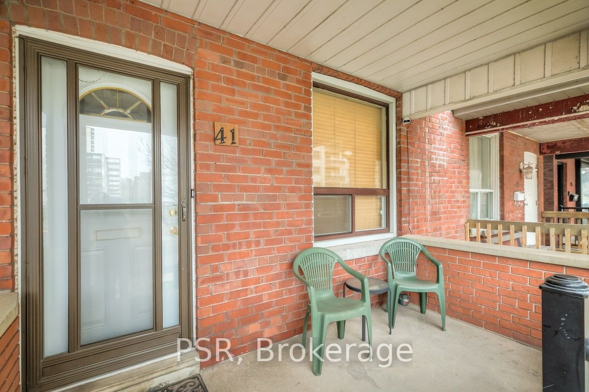 41 Springhurst Avenue Property Photo 4