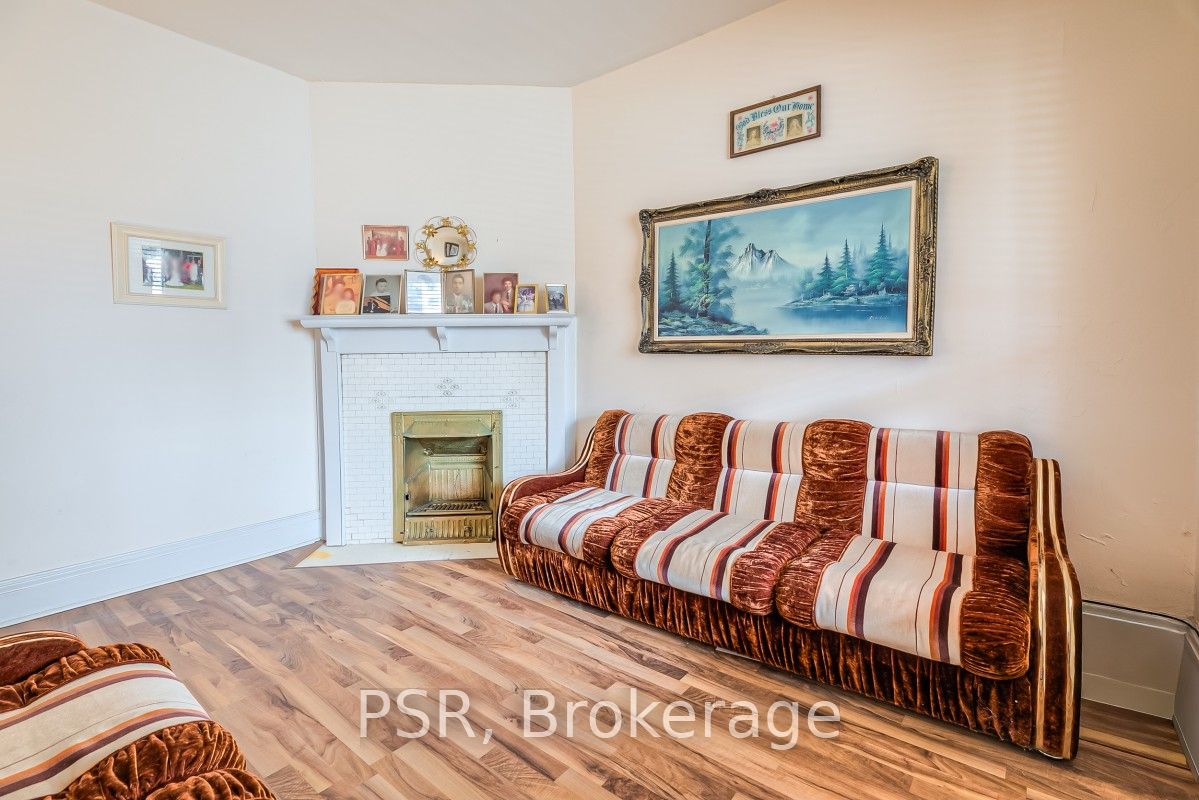 41 Springhurst Avenue Property Photo 29