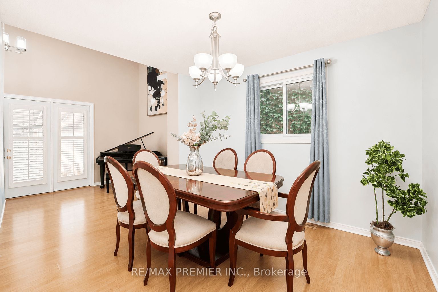 55 Deerpark Crescent Property Photo 15