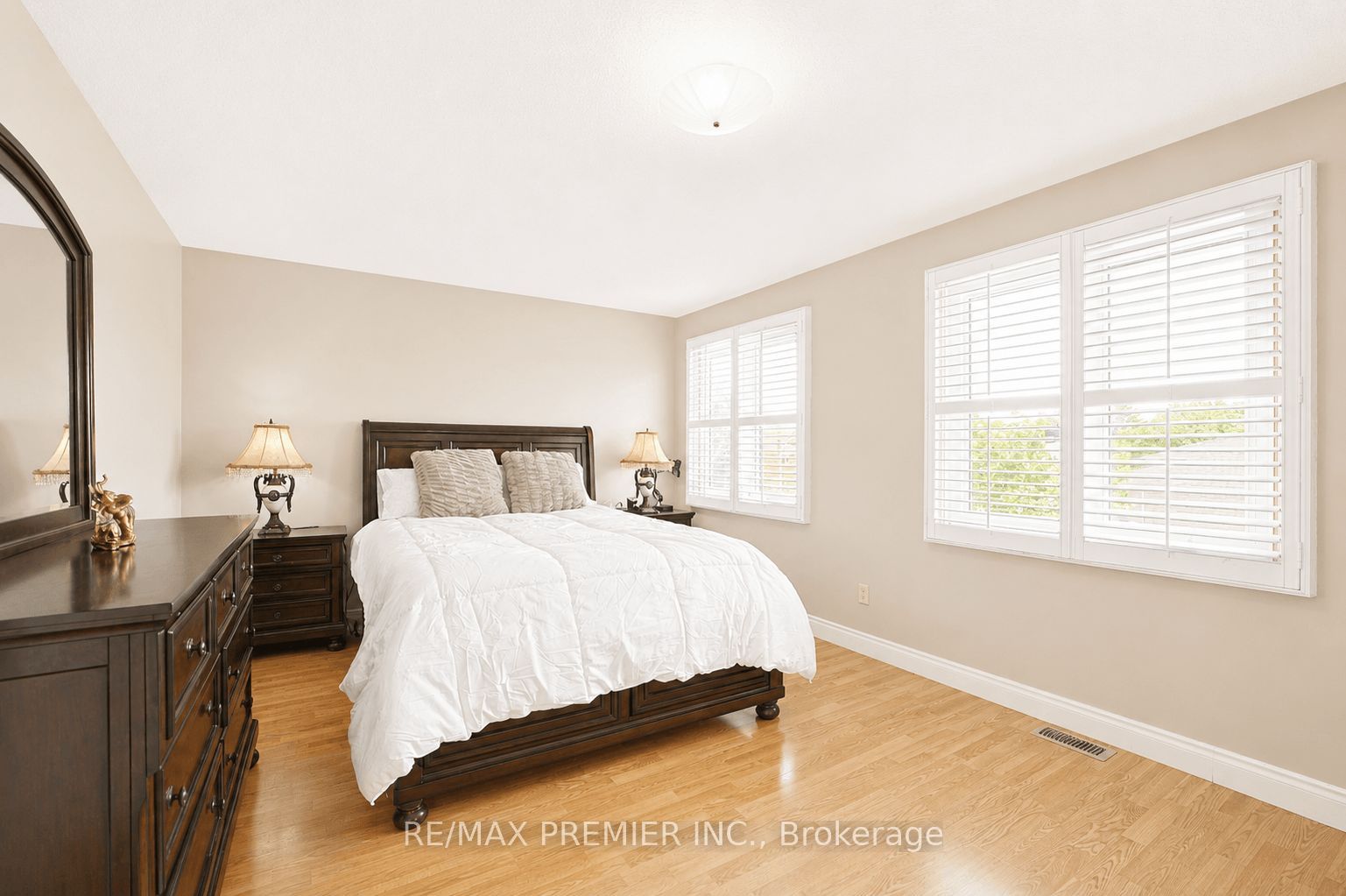 55 Deerpark Crescent Property Photo 24