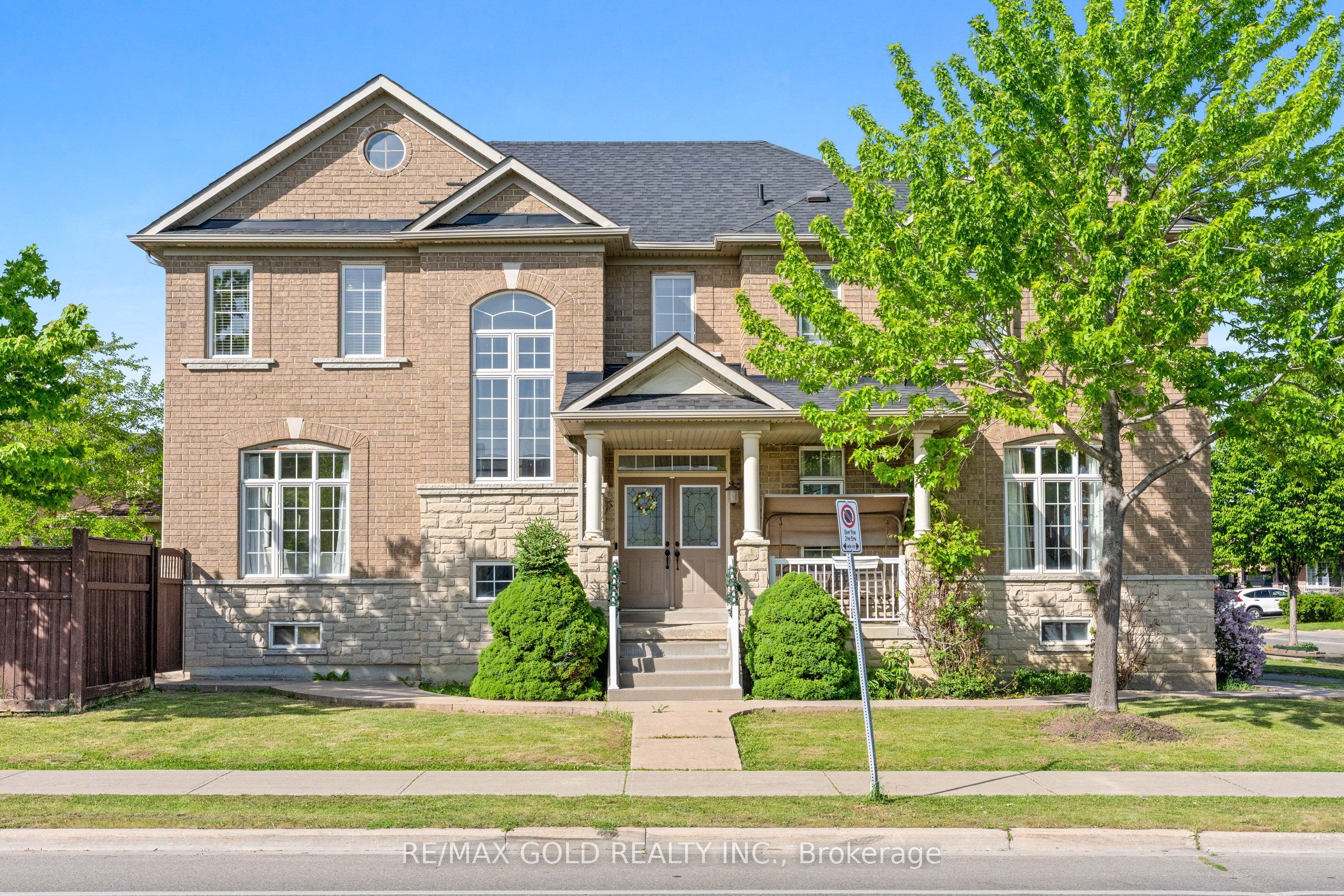 261 Mountainash Road Property Photo 2