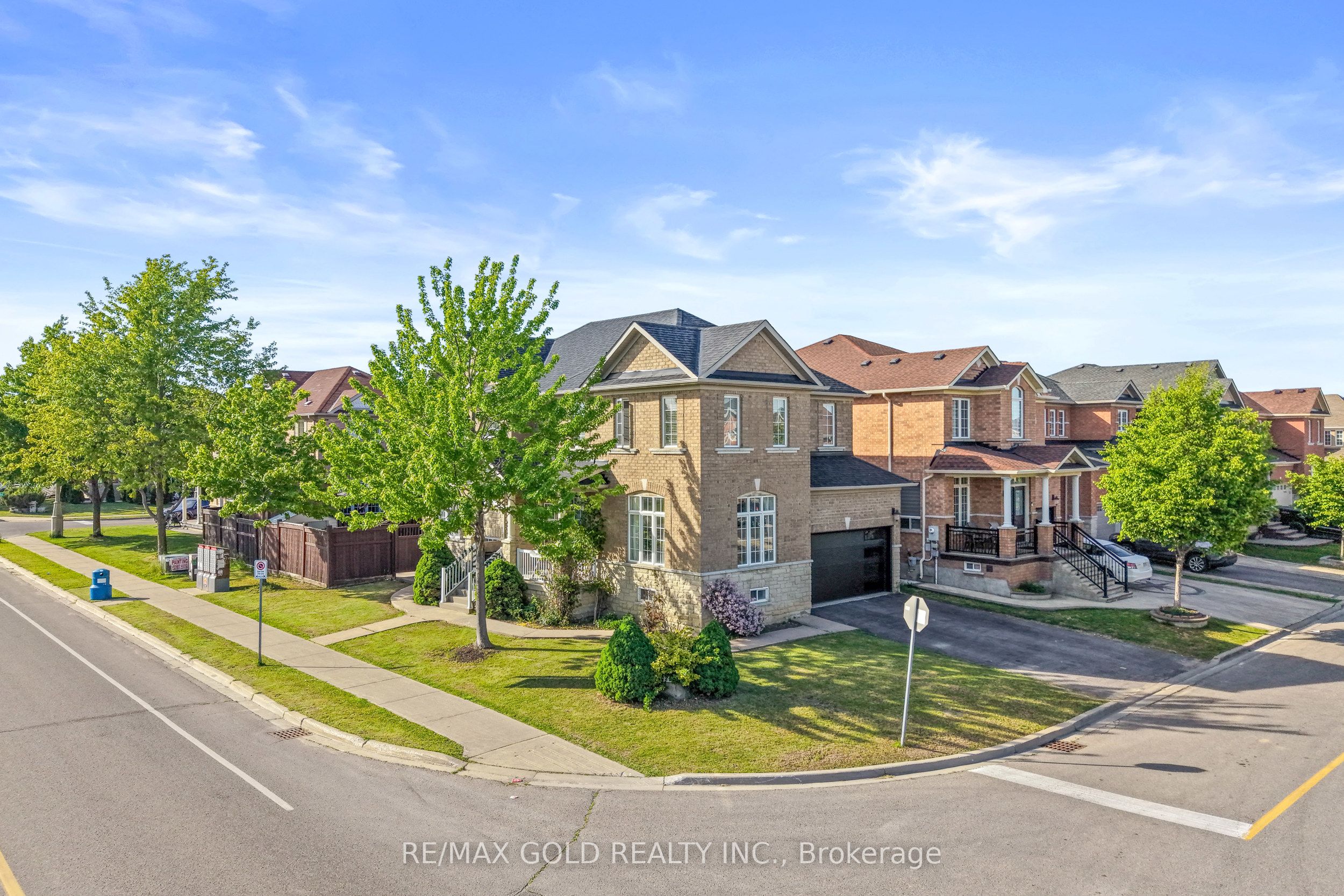 261 Mountainash Road Property Photo 3