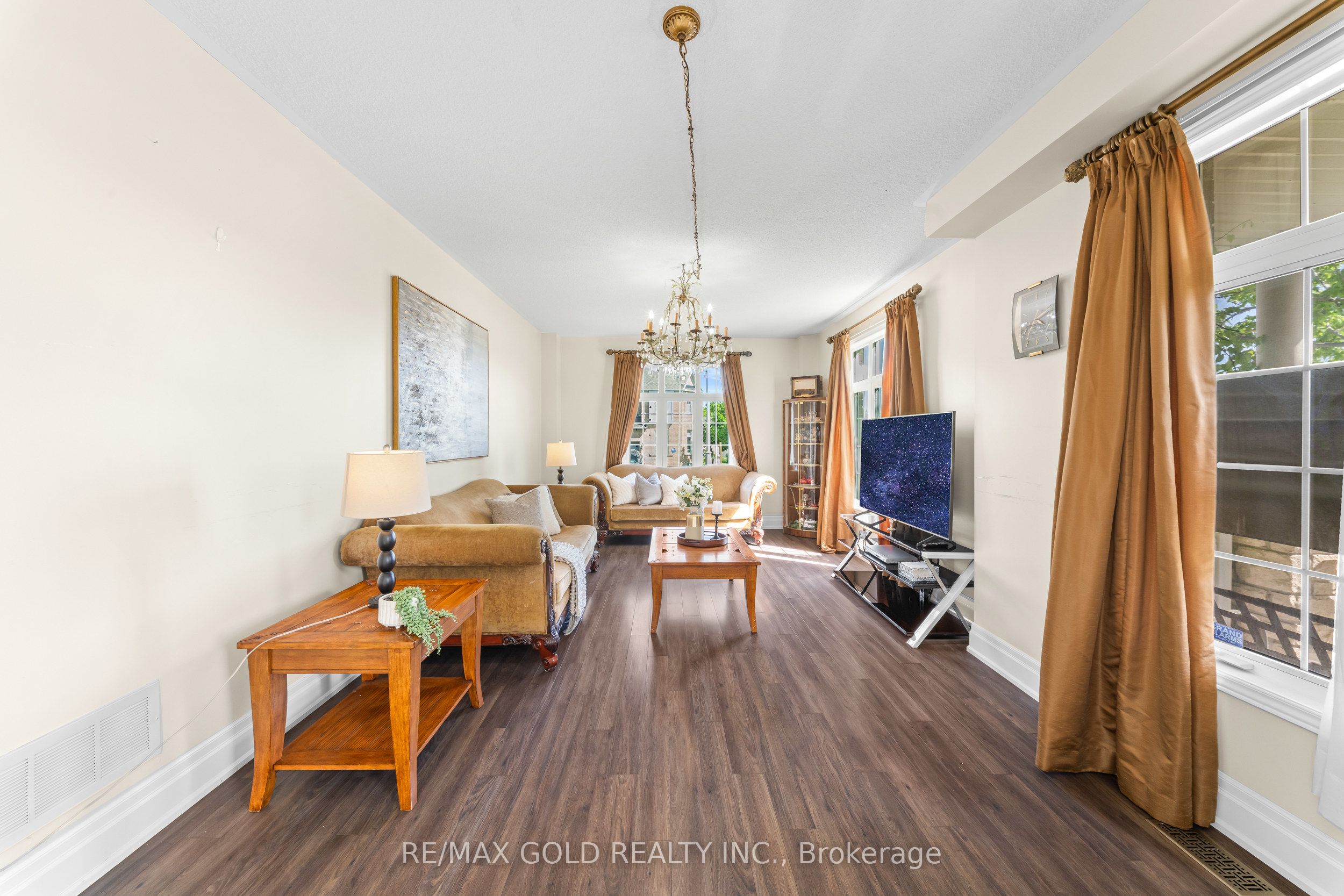 261 Mountainash Road Property Photo 11