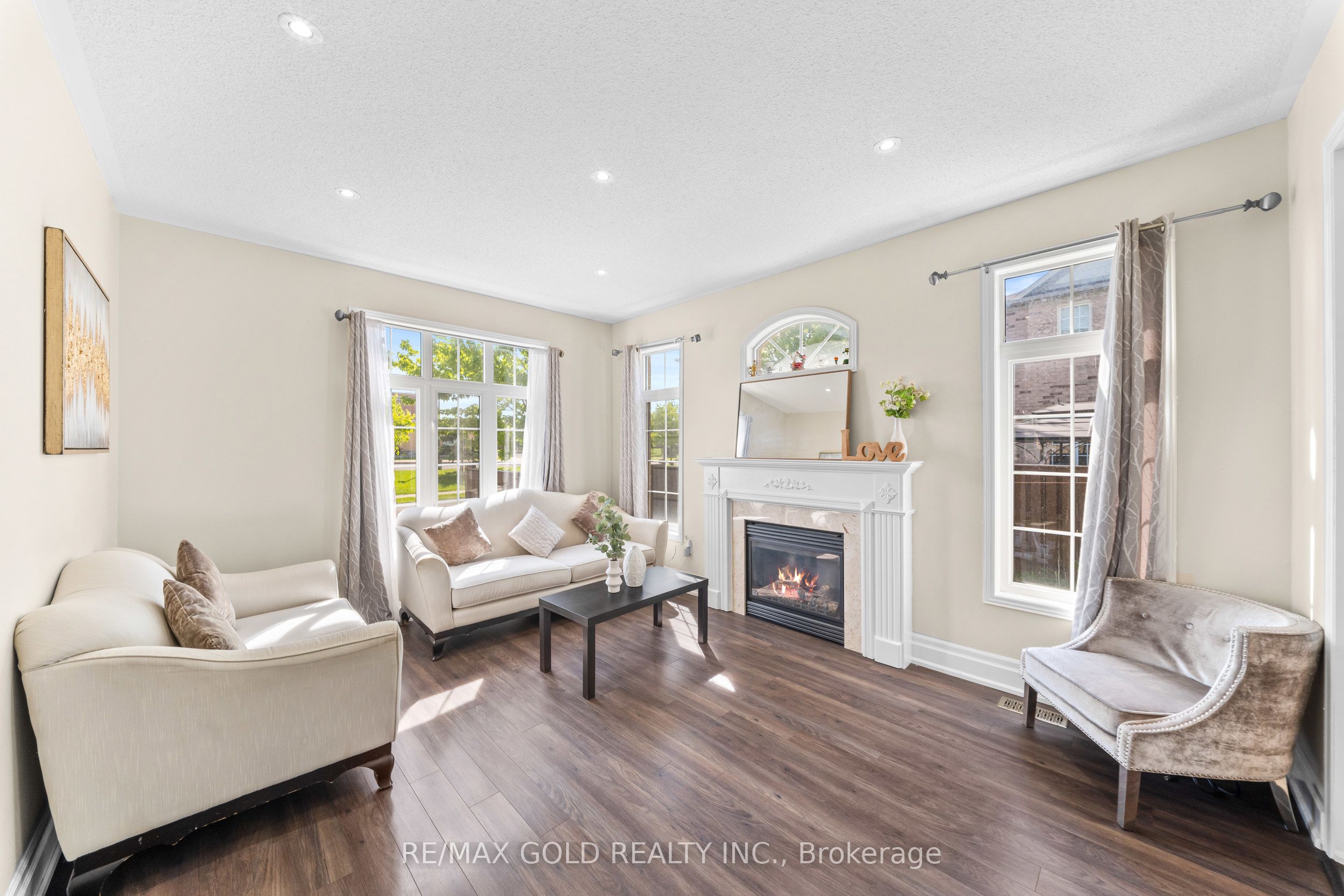 261 Mountainash Road Property Photo 16