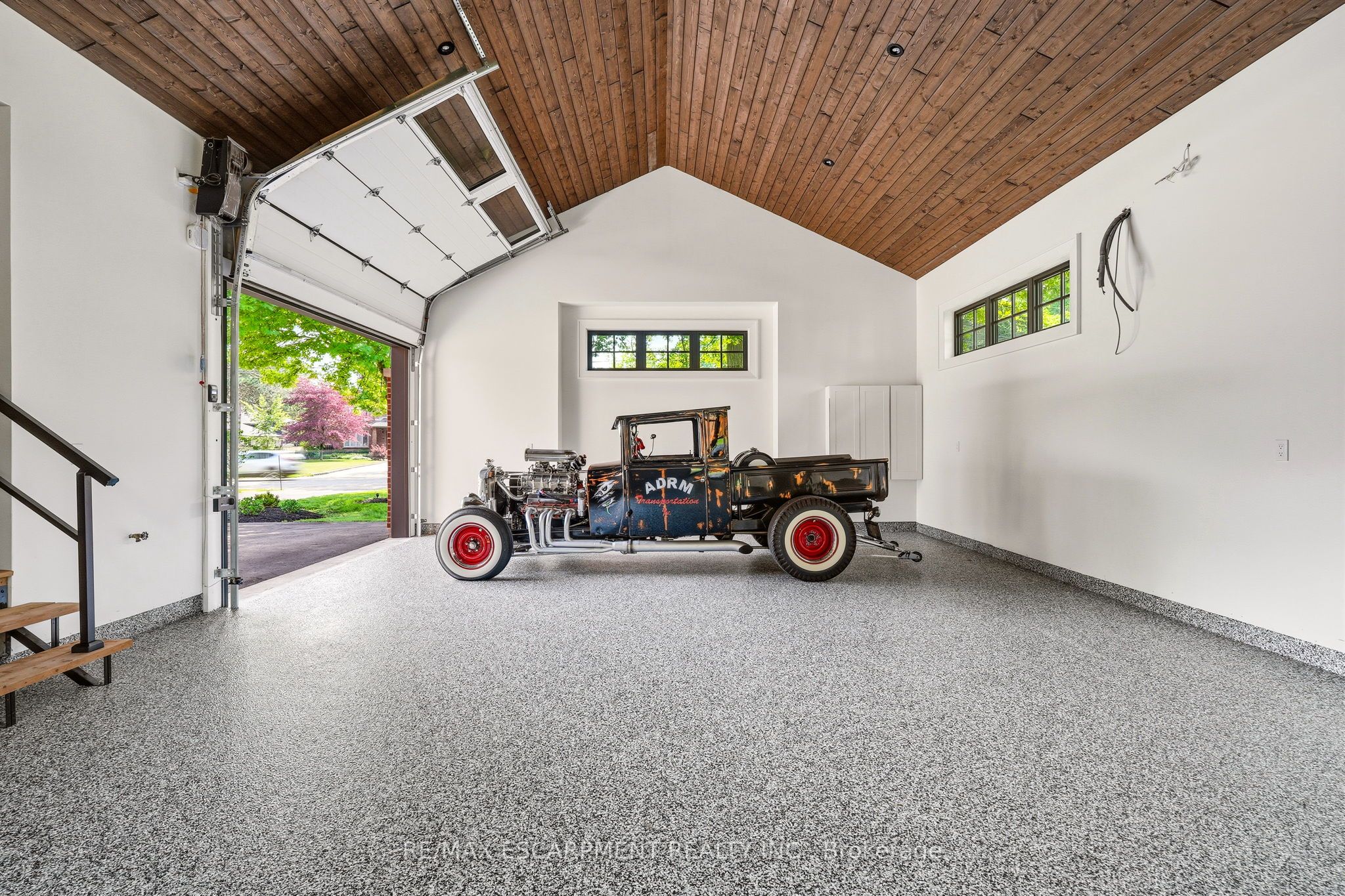 727 King Road Property Photo 43