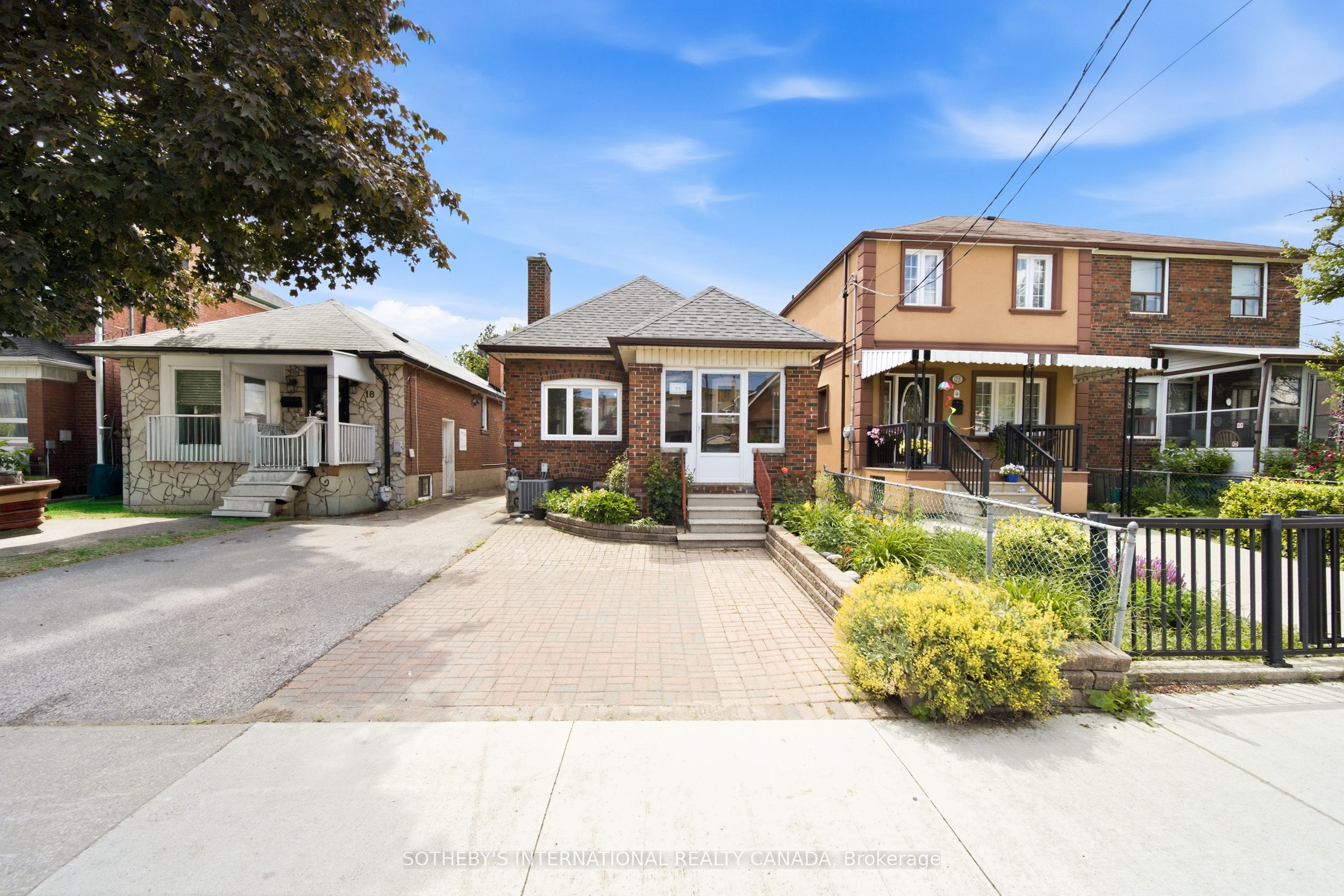 20 Bicknell Avenue Property Photo 3