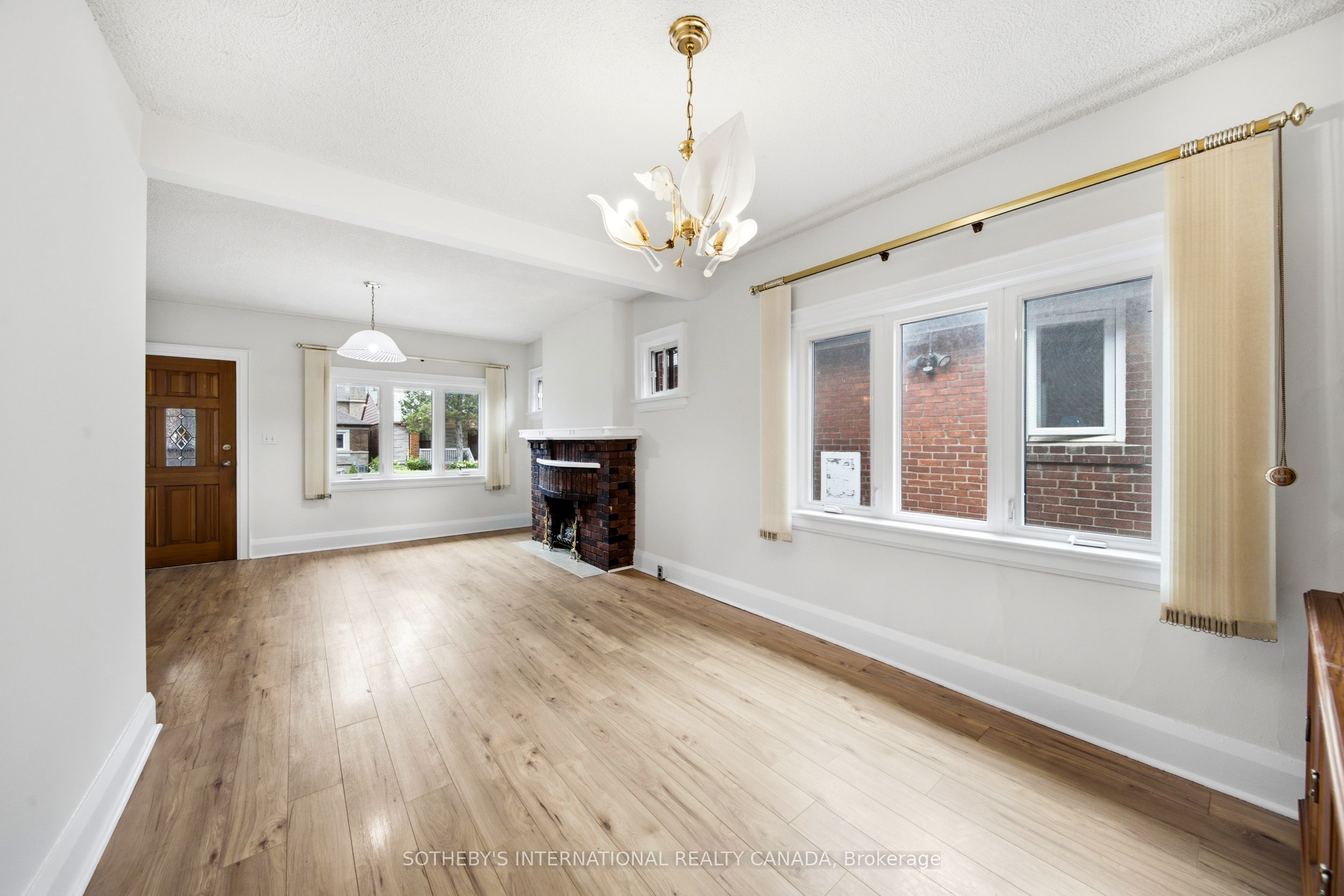 20 Bicknell Avenue Property Photo 9