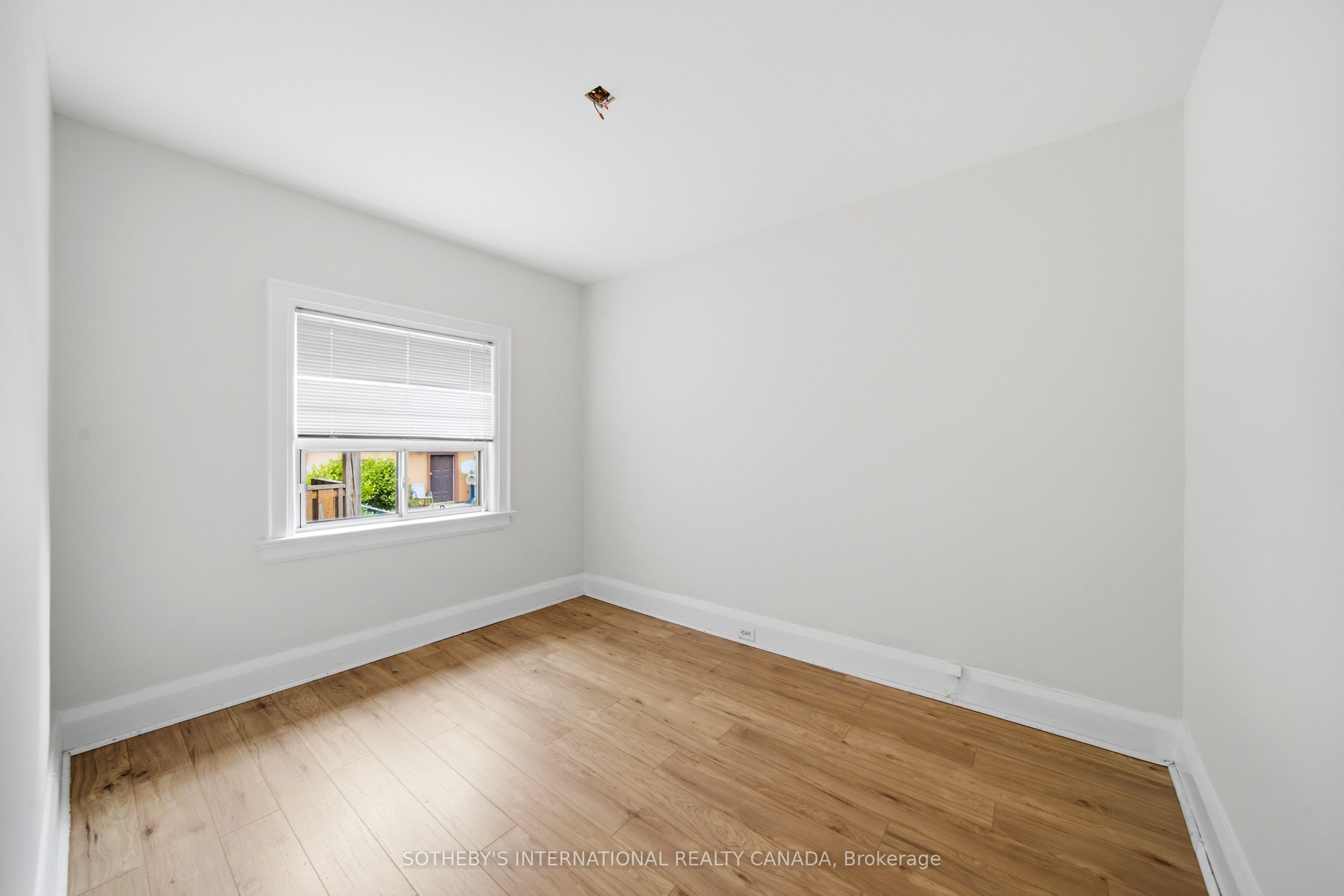 20 Bicknell Avenue Property Photo 15