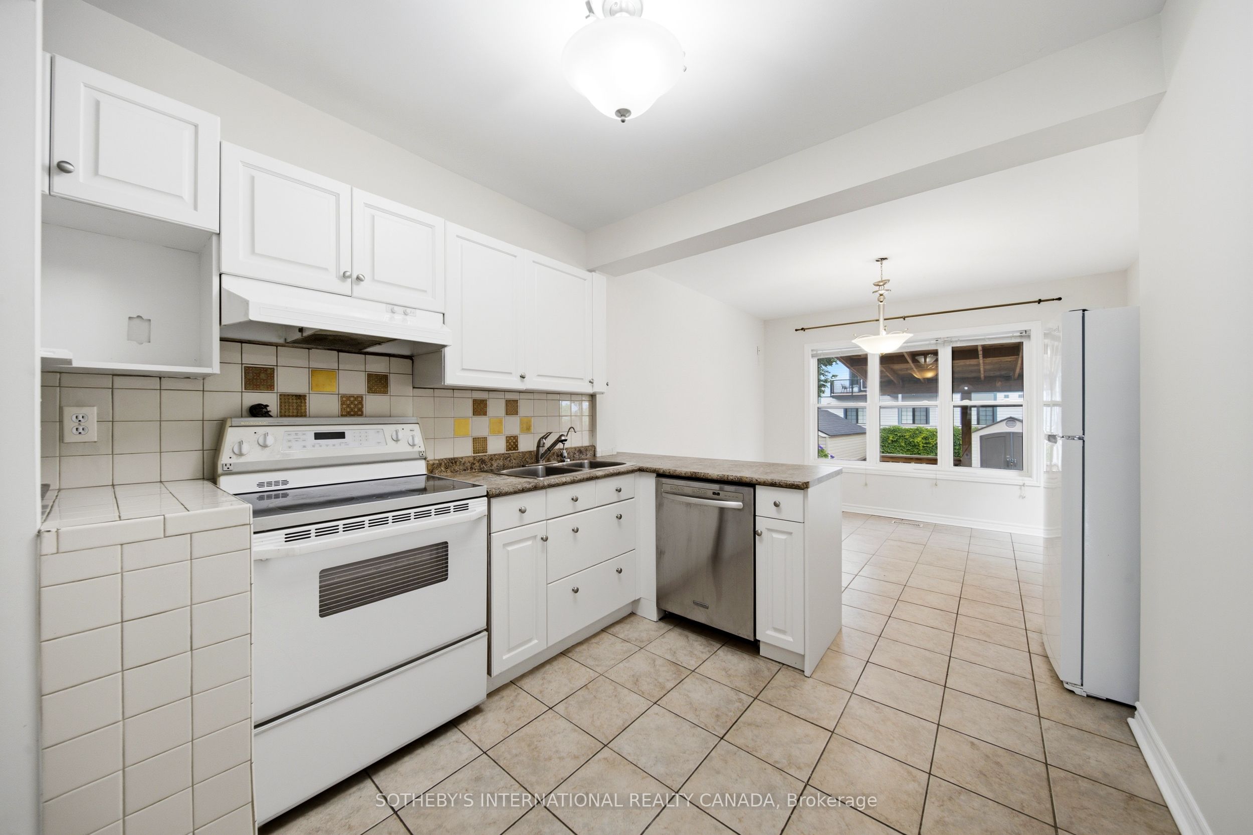 20 Bicknell Avenue Property Photo 17