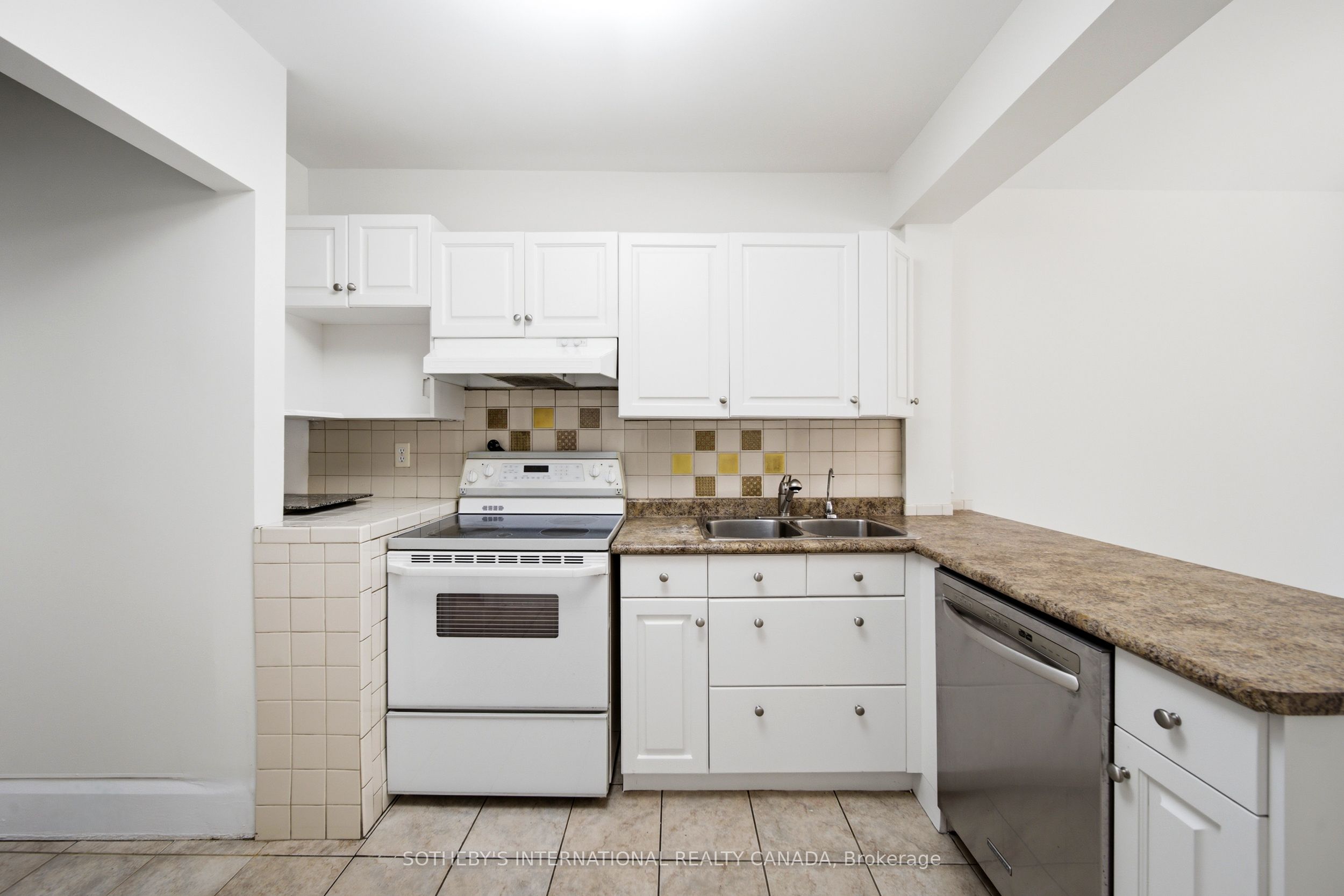 20 Bicknell Avenue Property Photo 18