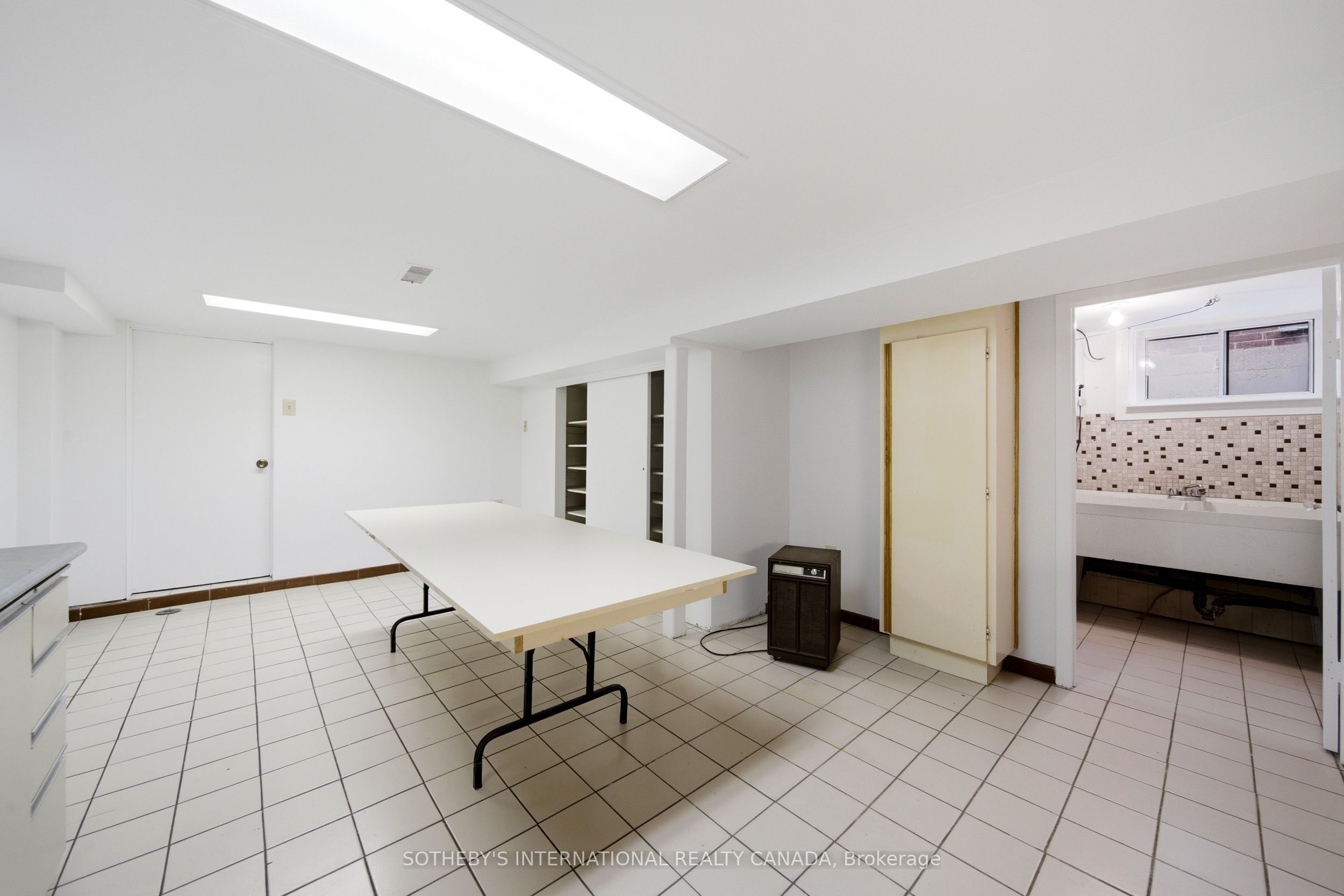 20 Bicknell Avenue Property Photo 30