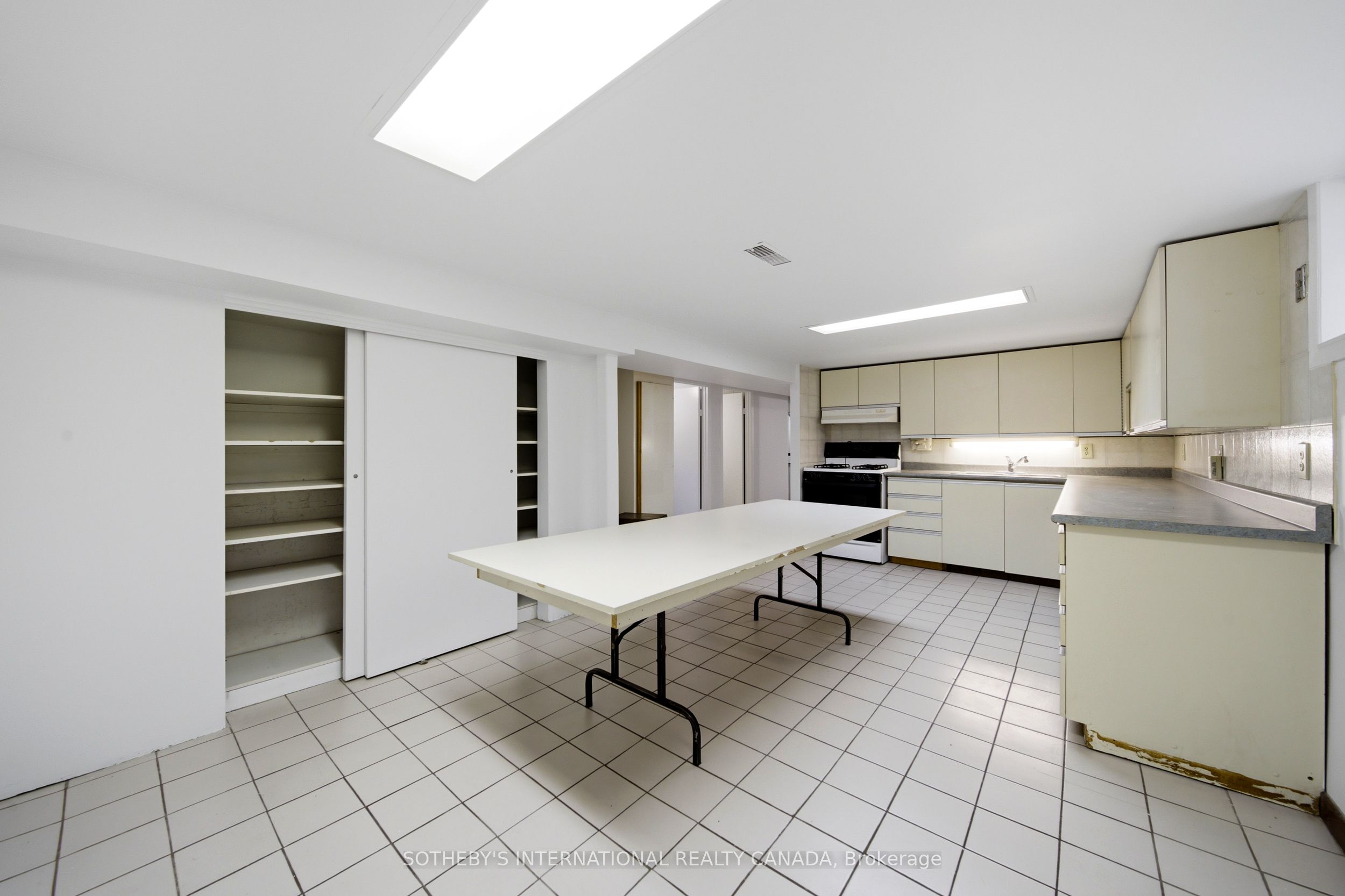 20 Bicknell Avenue Property Photo 32