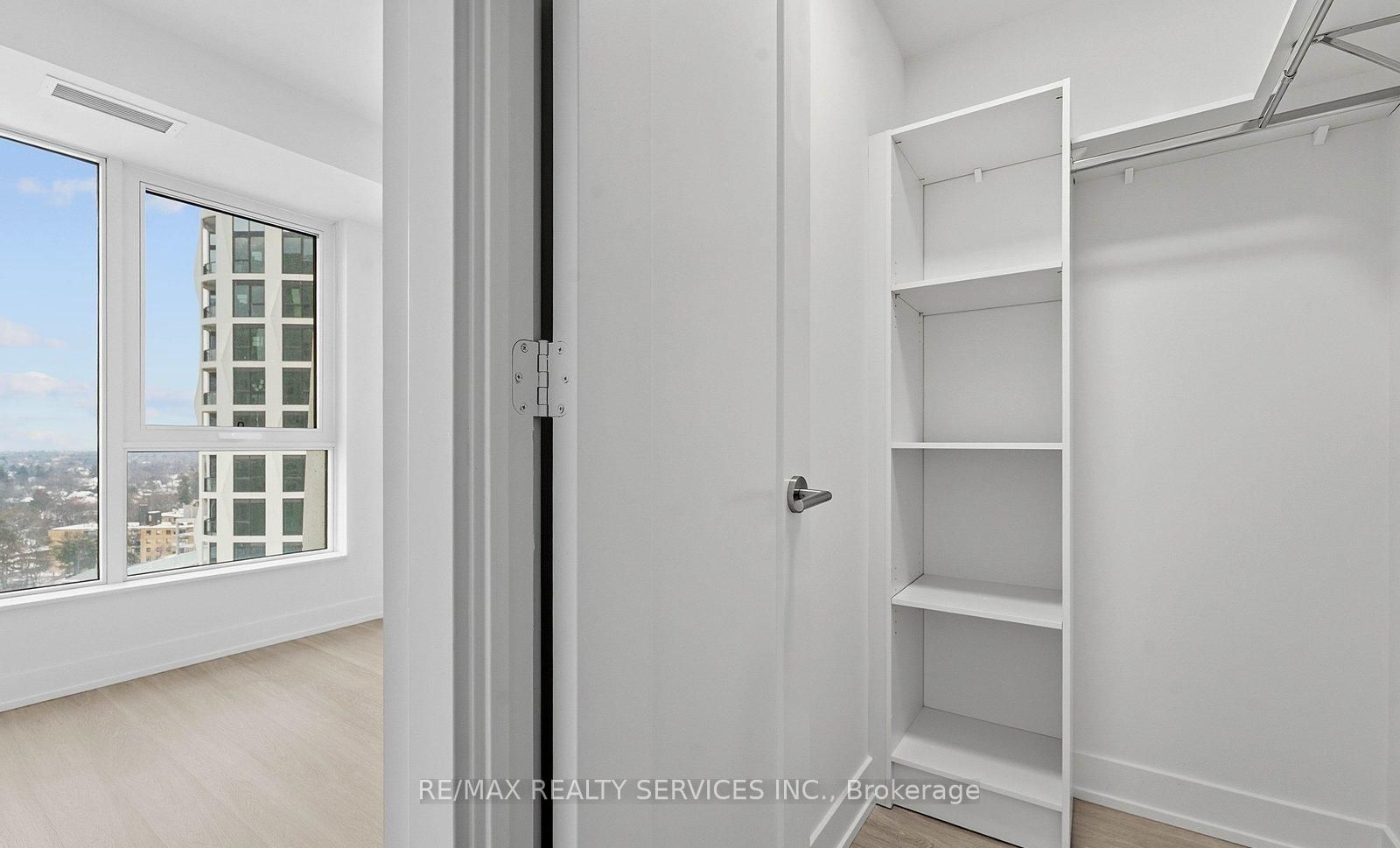 60 Central Park Road Way 1405 Property Photo 6