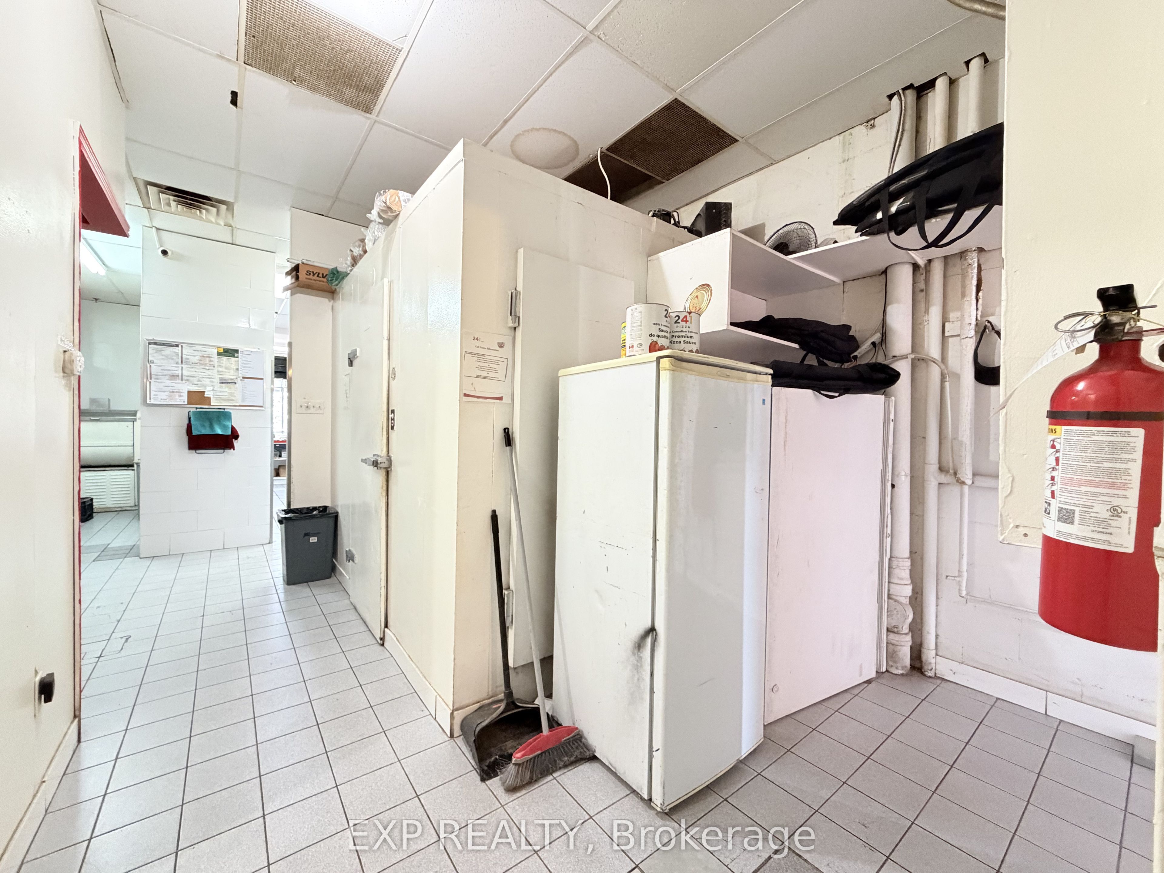 700 Balmoral Drive 9 Property Photo 19