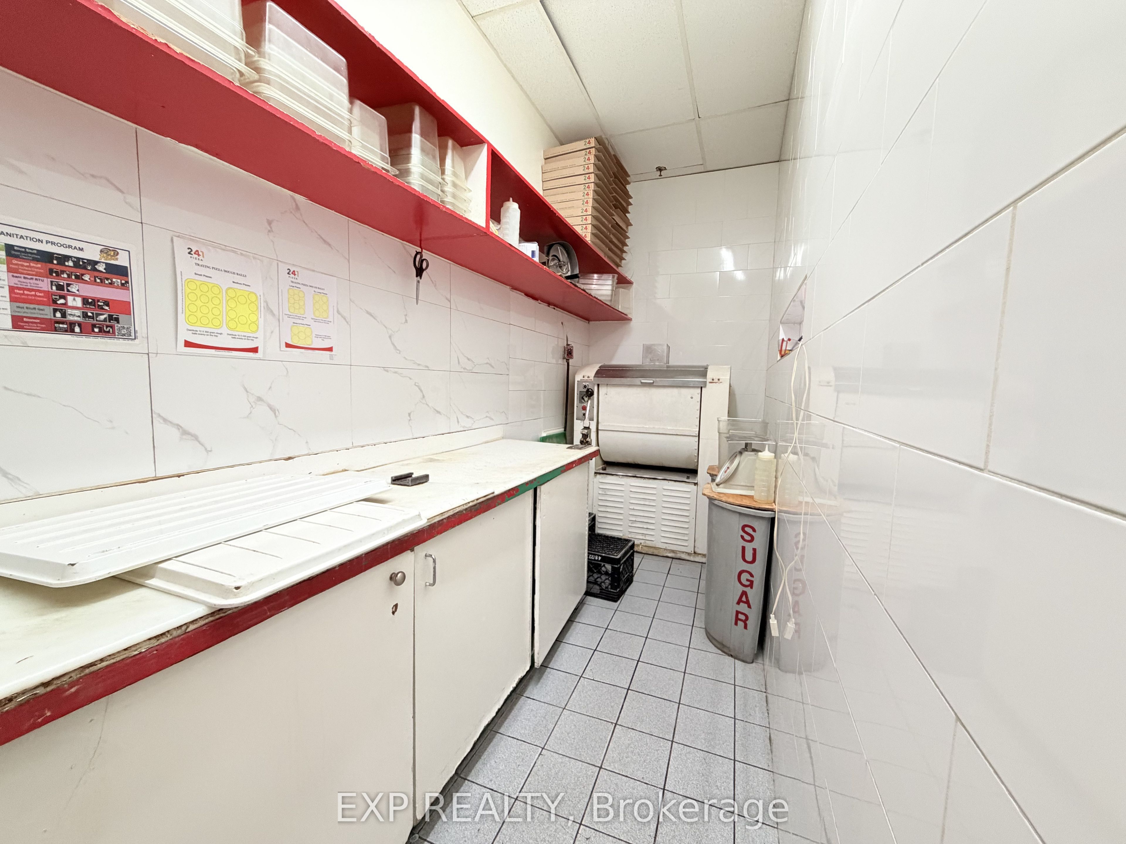 700 Balmoral Drive 9 Property Photo 22