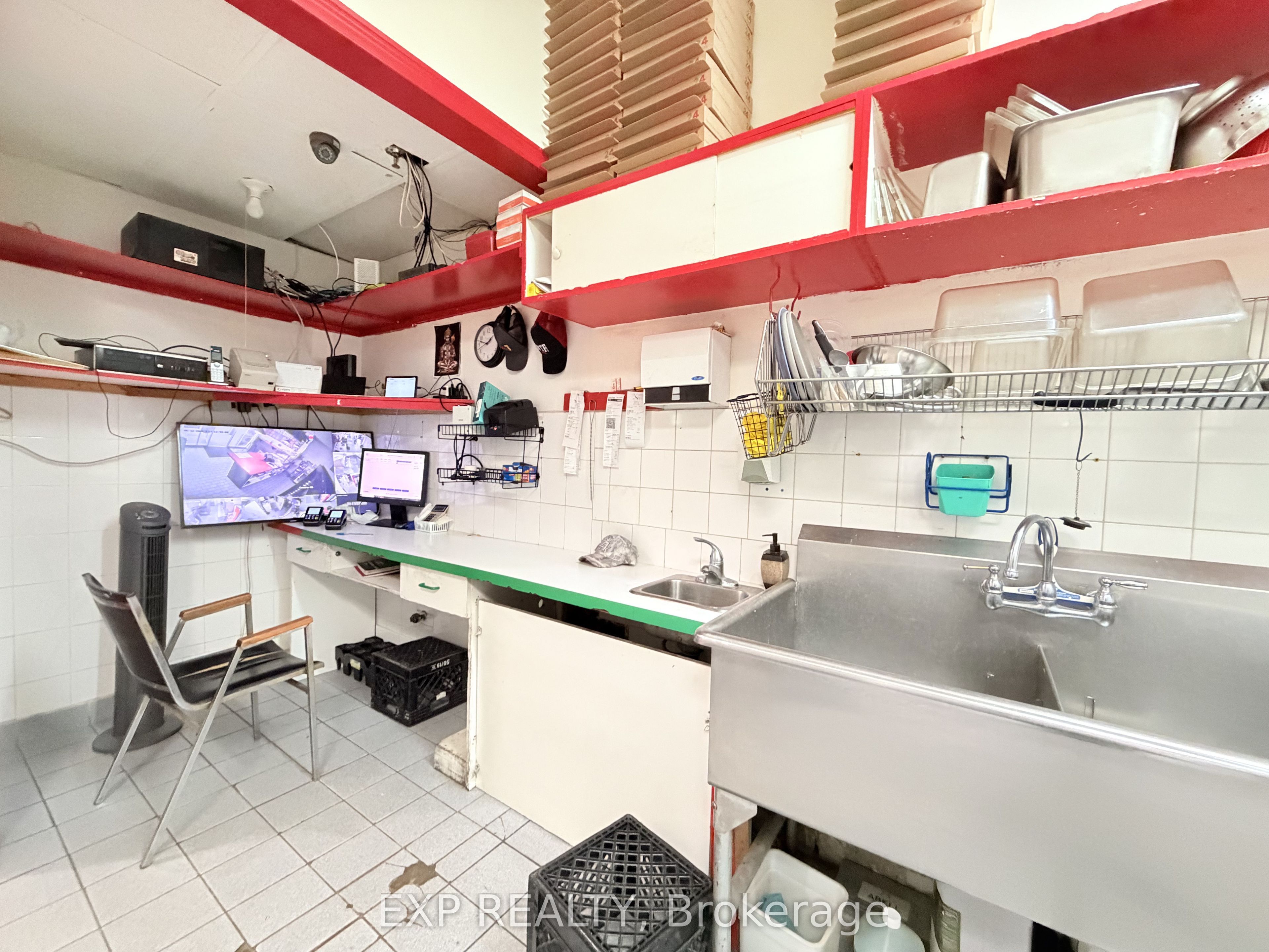 700 Balmoral Drive 9 Property Photo 23