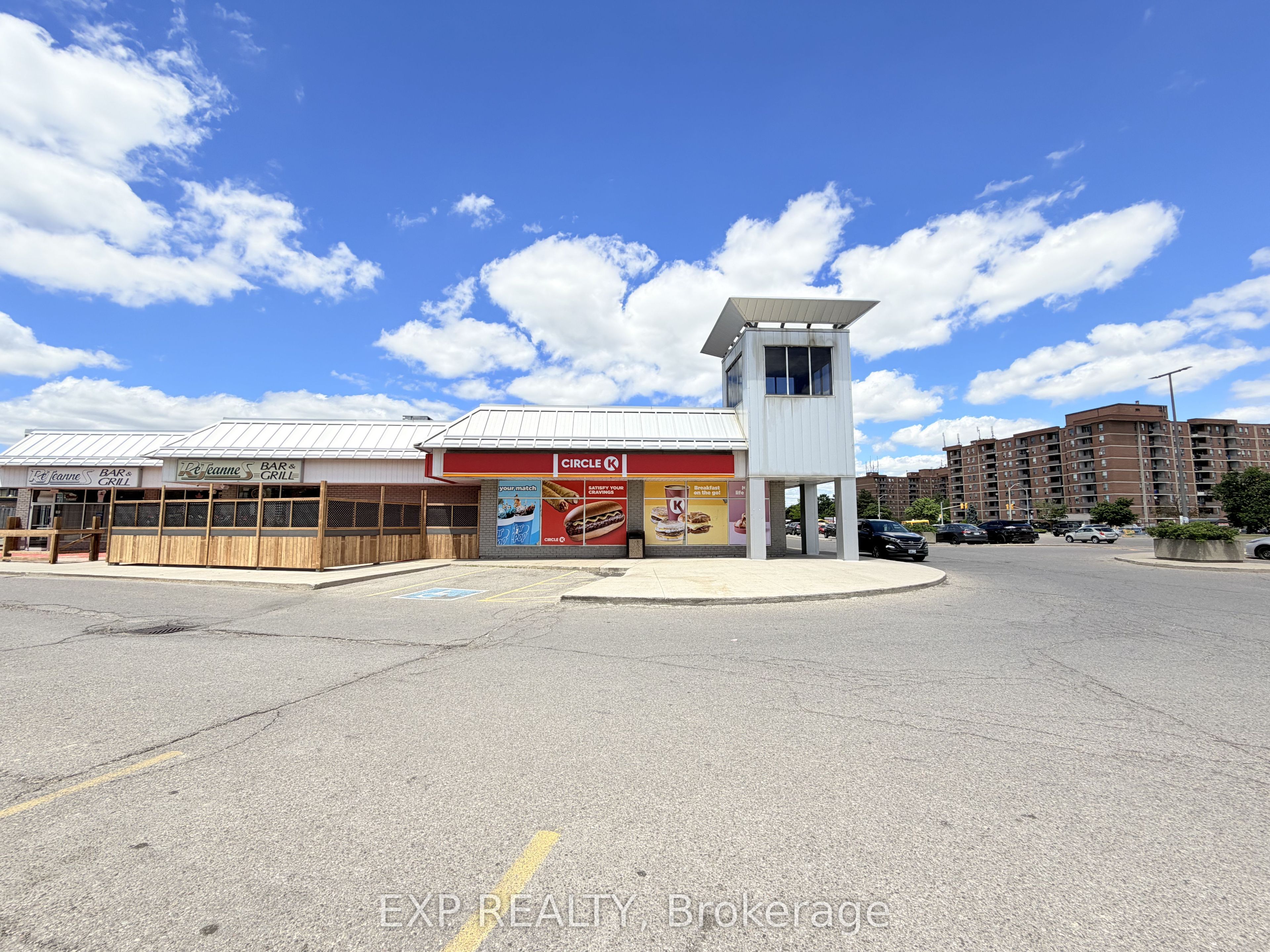 700 Balmoral Drive 9 Property Photo 28