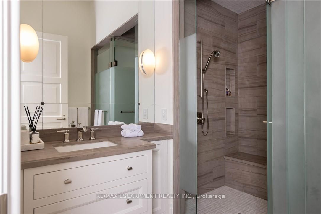 300 Randall Street Ph1 Property Photo 34