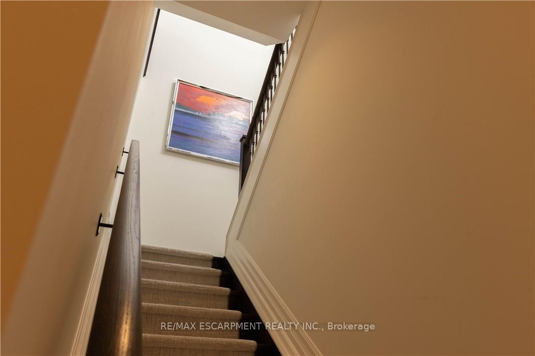 300 Randall Street Ph1 Property Photo 39