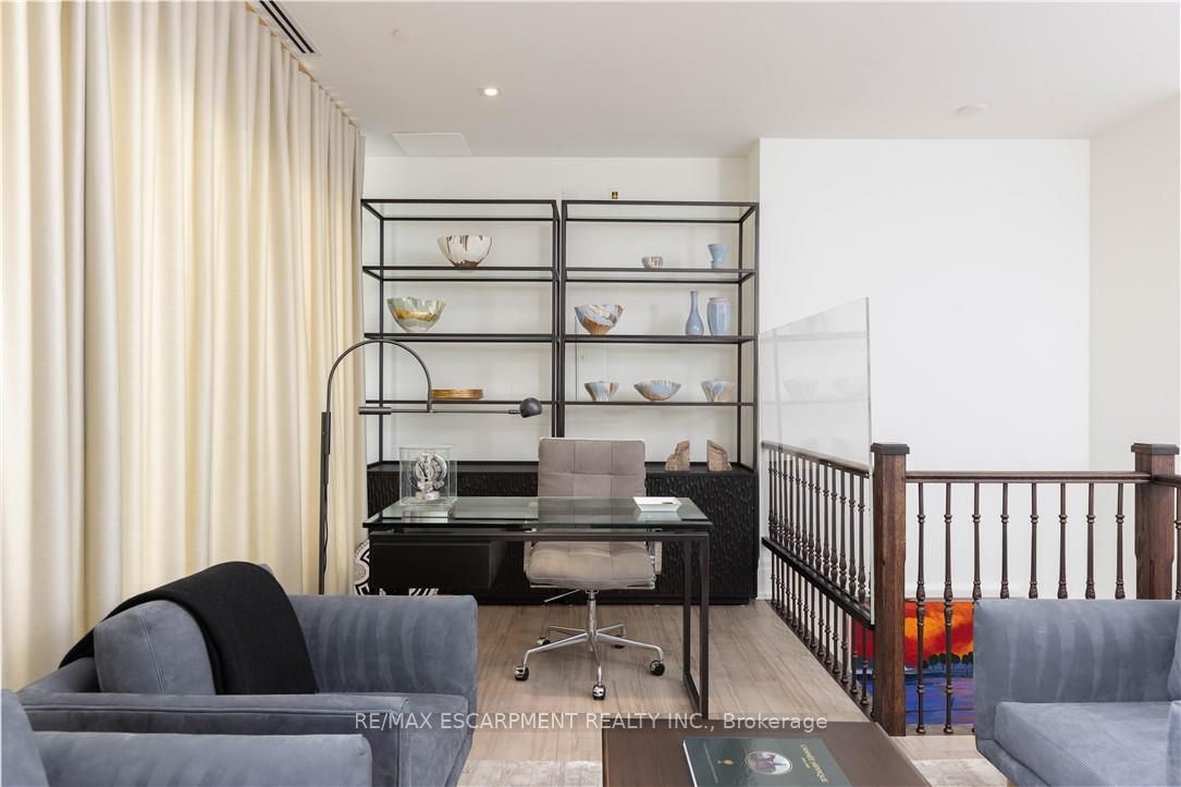 300 Randall Street Ph1 Property Photo 41