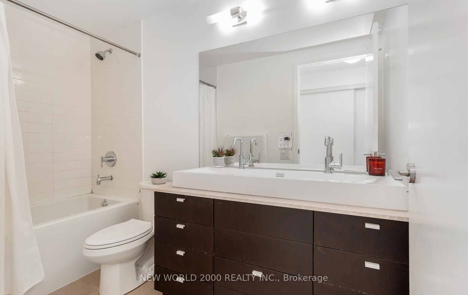 105 The Queens Way 1902 Property Photo 40