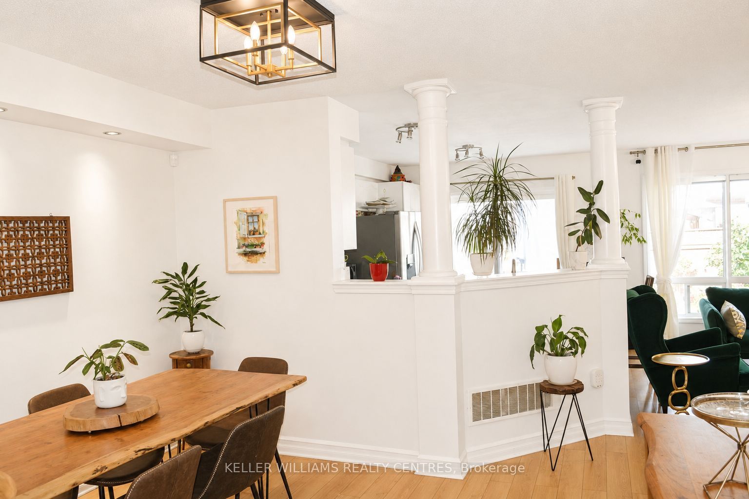 1681 Stover Crescent Property Photo 8