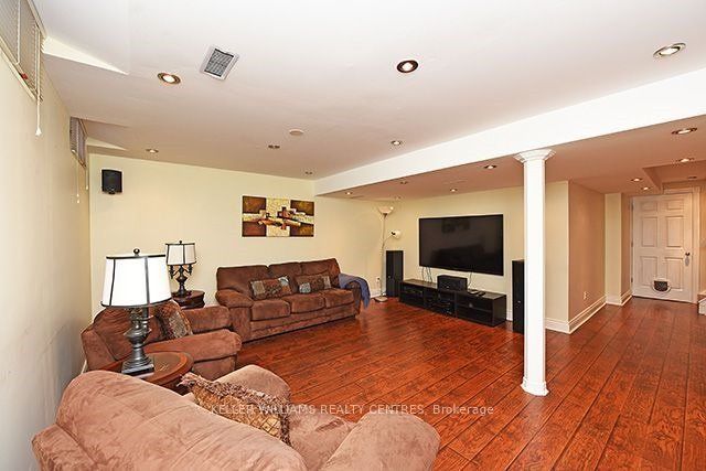 1681 Stover Crescent Property Photo 14