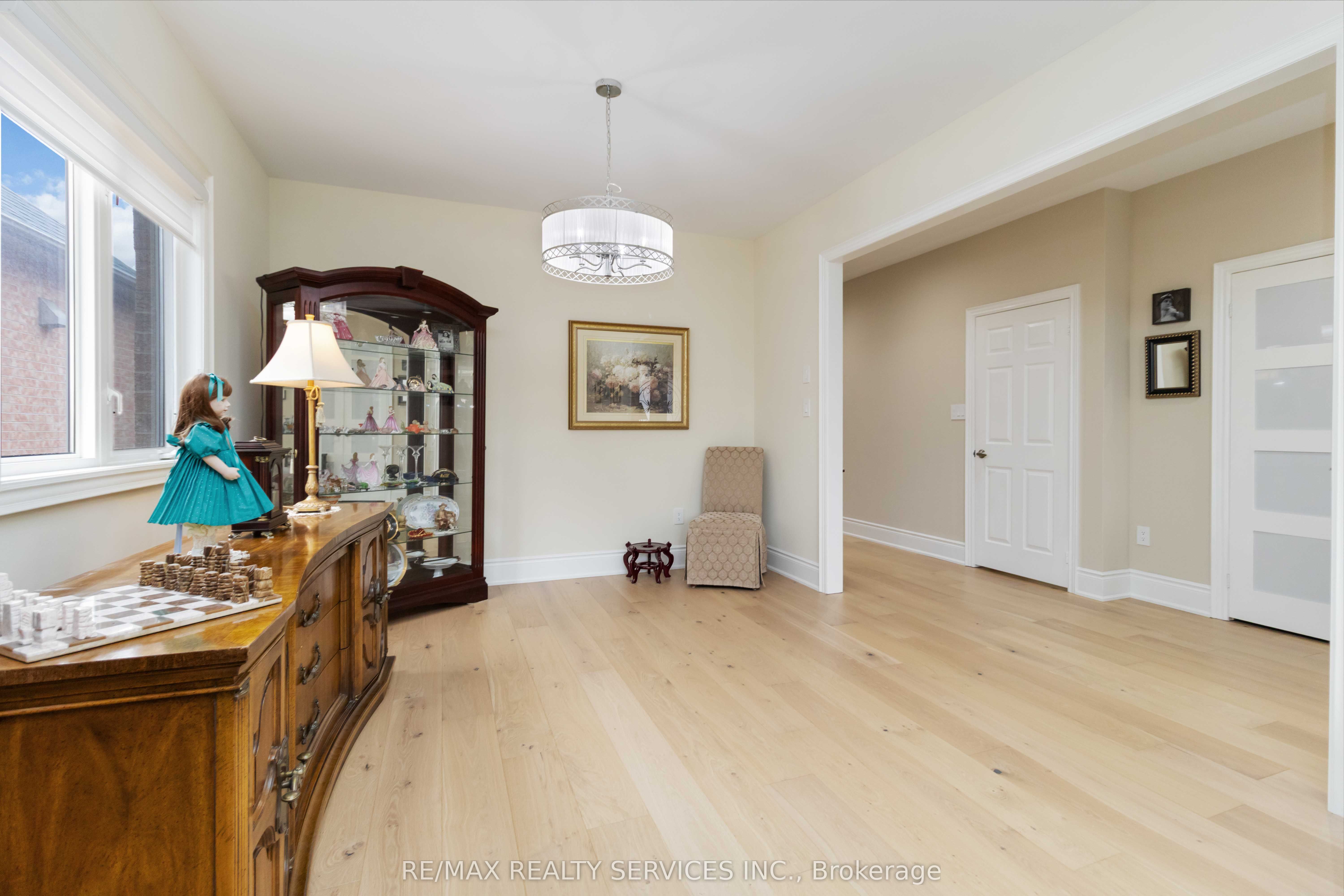 15 Valleystream Circle Property Photo 13