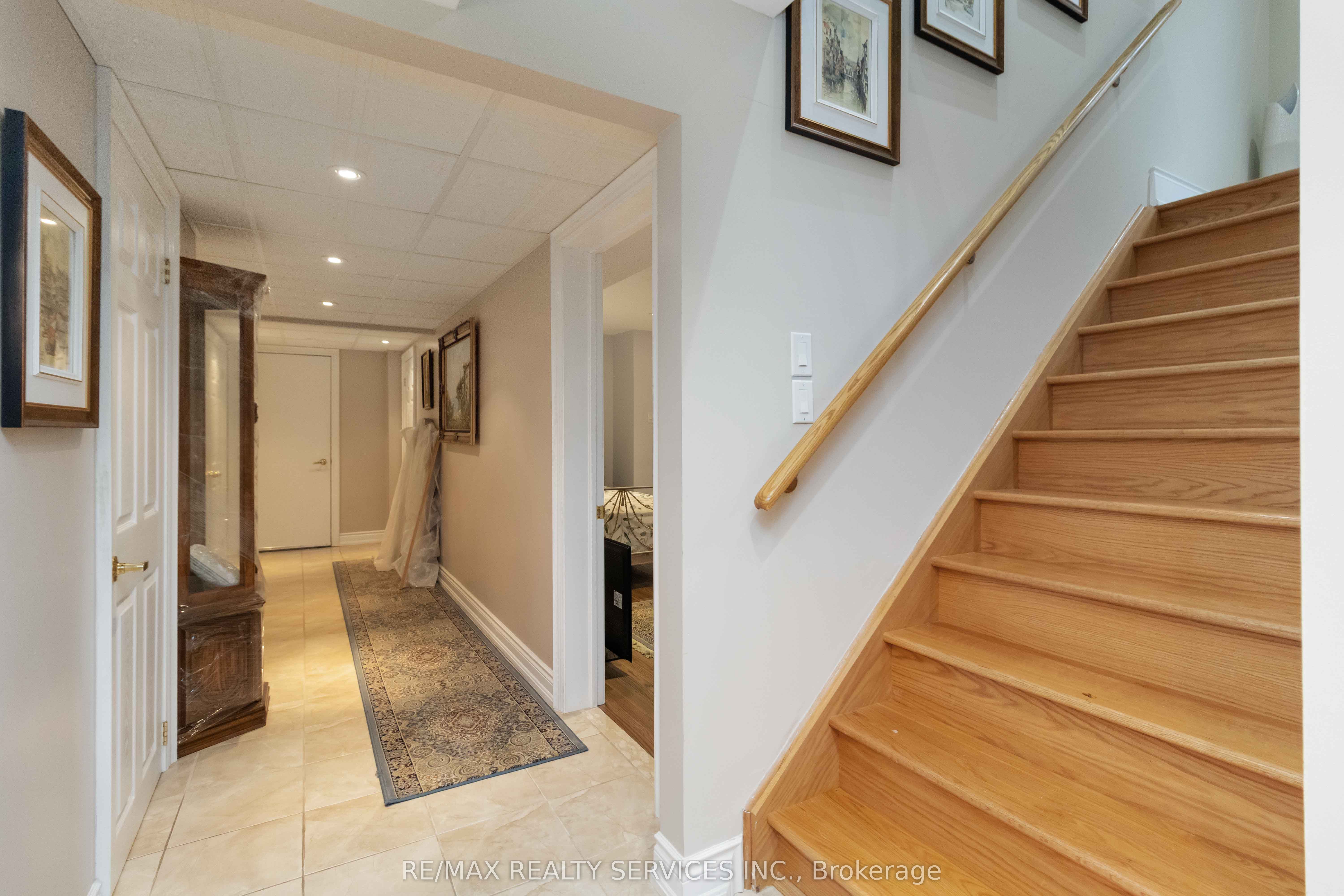 15 Valleystream Circle Property Photo 22