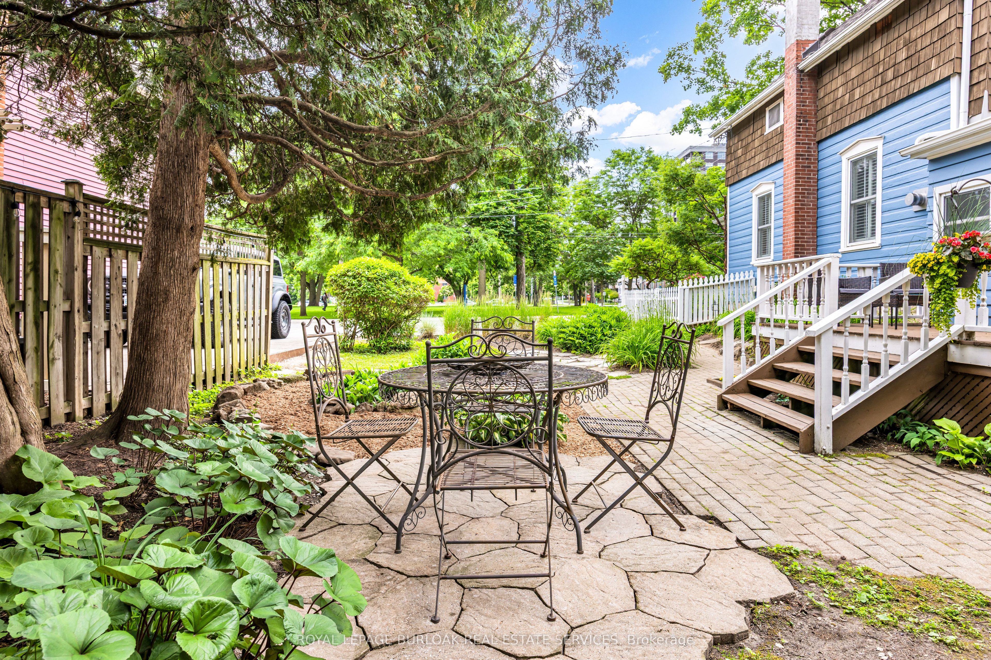 455 Nelson Avenue Property Photo 4