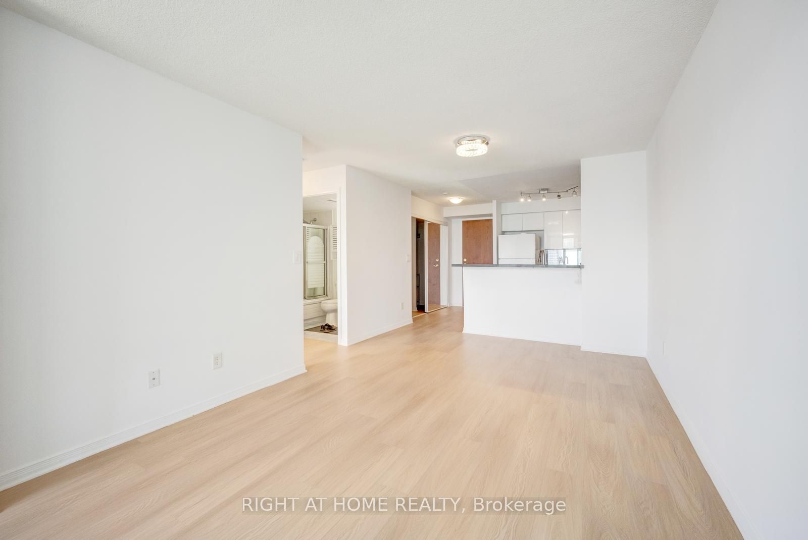 2565 Erin Centre Boulevard 1509 Property Photo 10