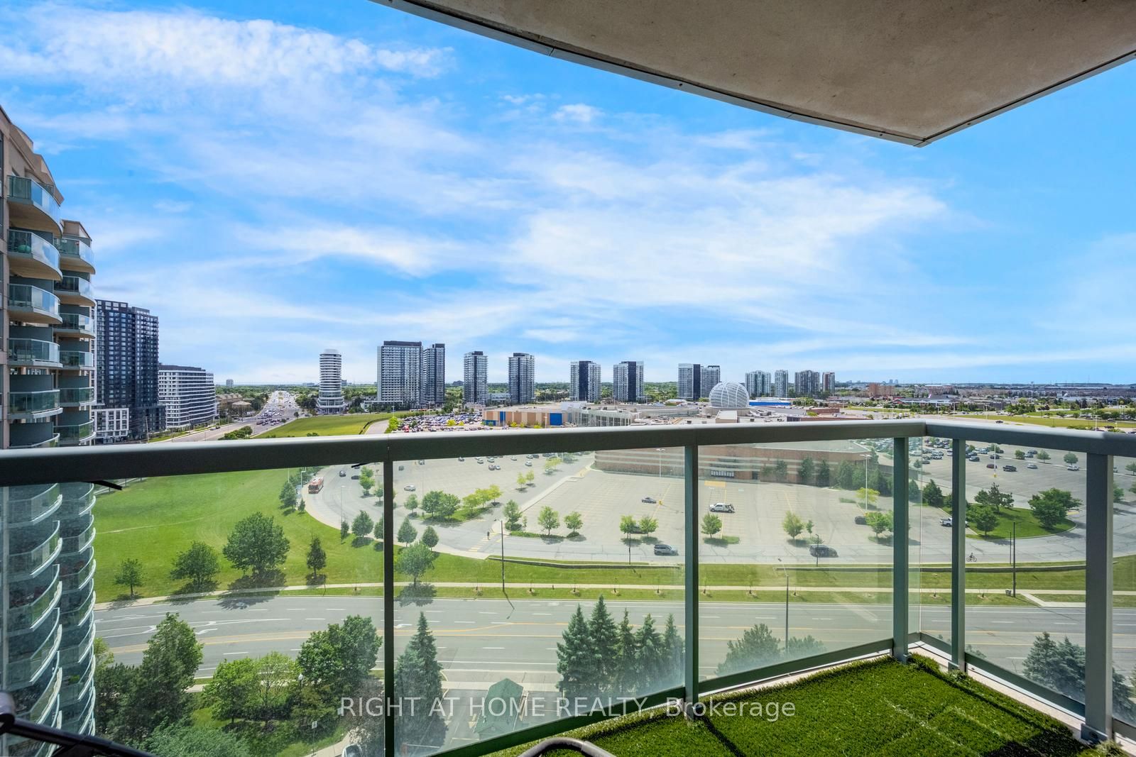 2565 Erin Centre Boulevard 1509 Property Photo 22