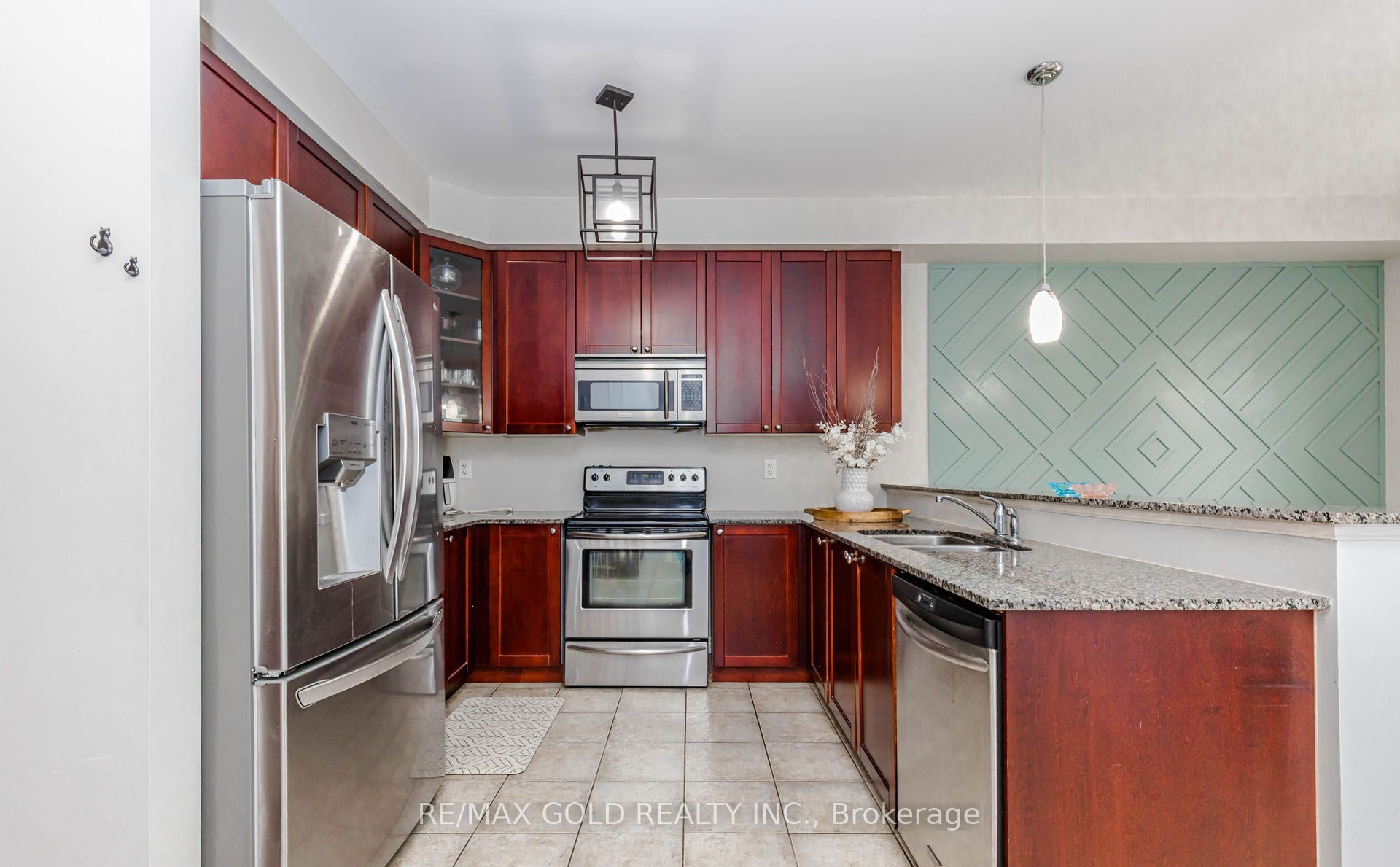 12 Cailiff Street Property Photo 13