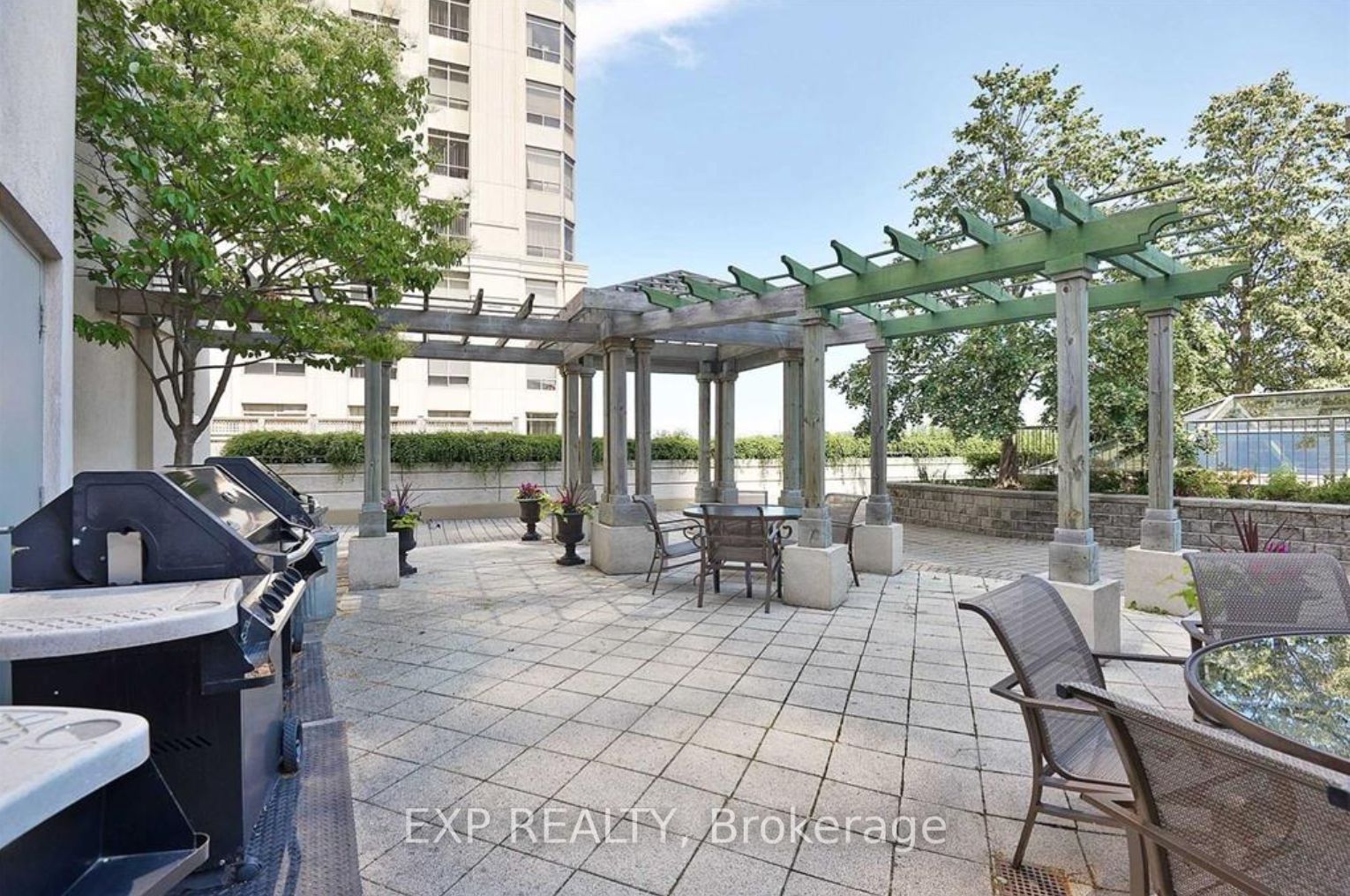 25 Kingsbridge Garden Circle 2120 Property Photo 34