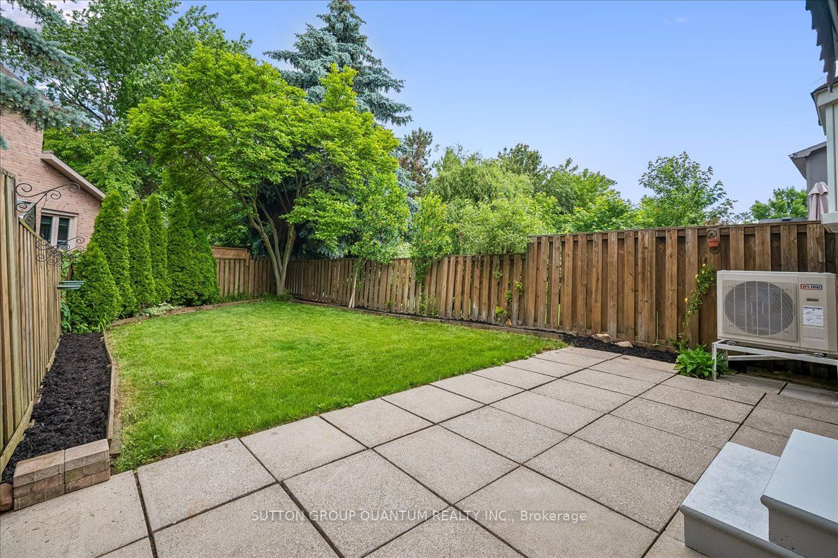1023 Runnymead Crescent Property Photo 38