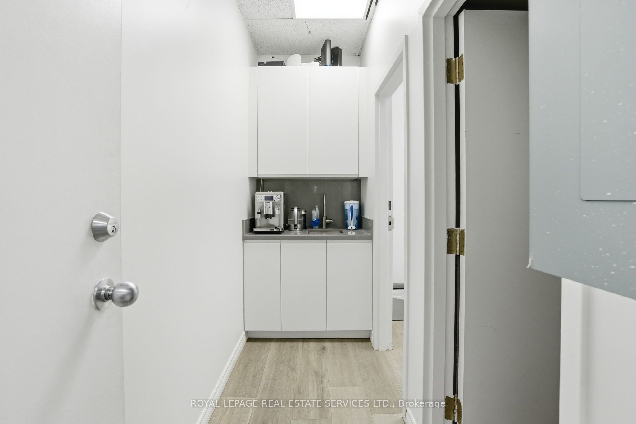 2155 Dunwin Drive 29 Property Photo 13