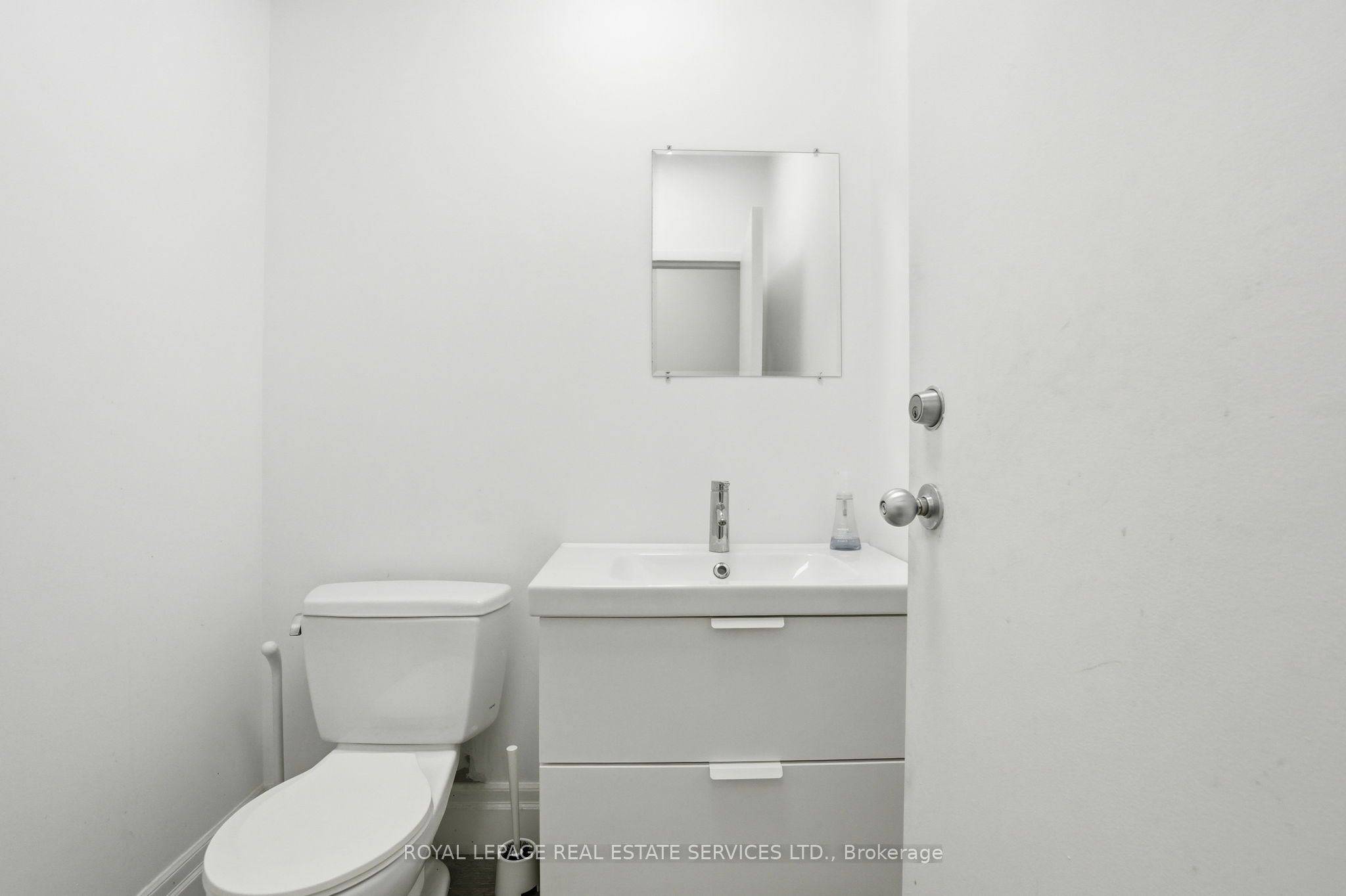 2155 Dunwin Drive 29 Property Photo 14