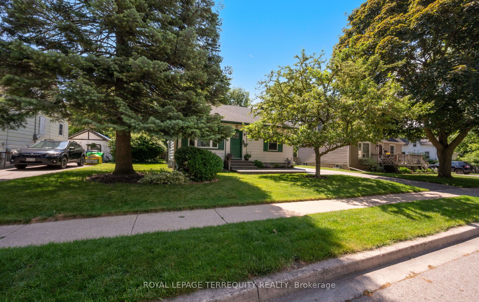 33 Rogers Road Property Photo 1