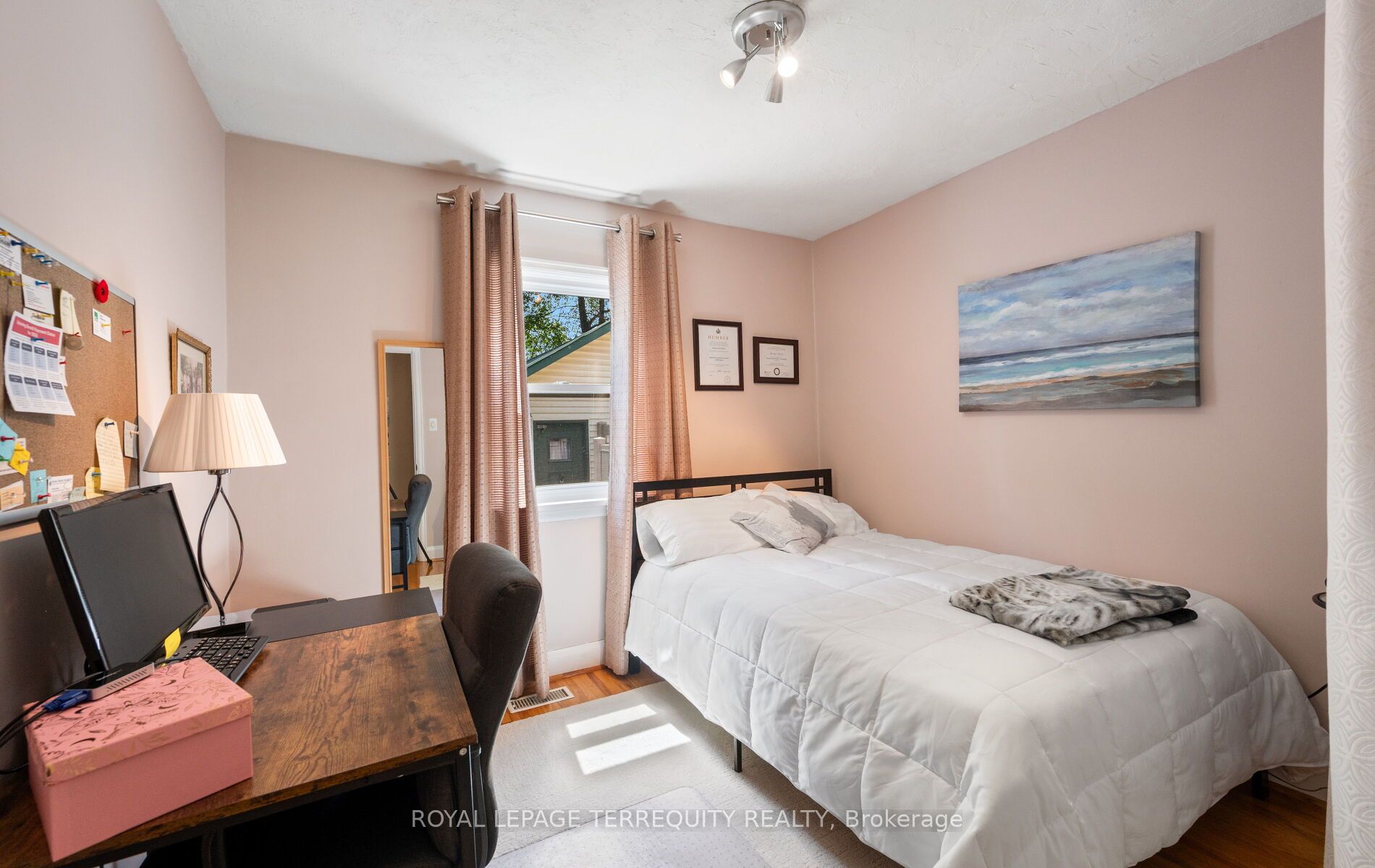 33 Rogers Road Property Photo 26