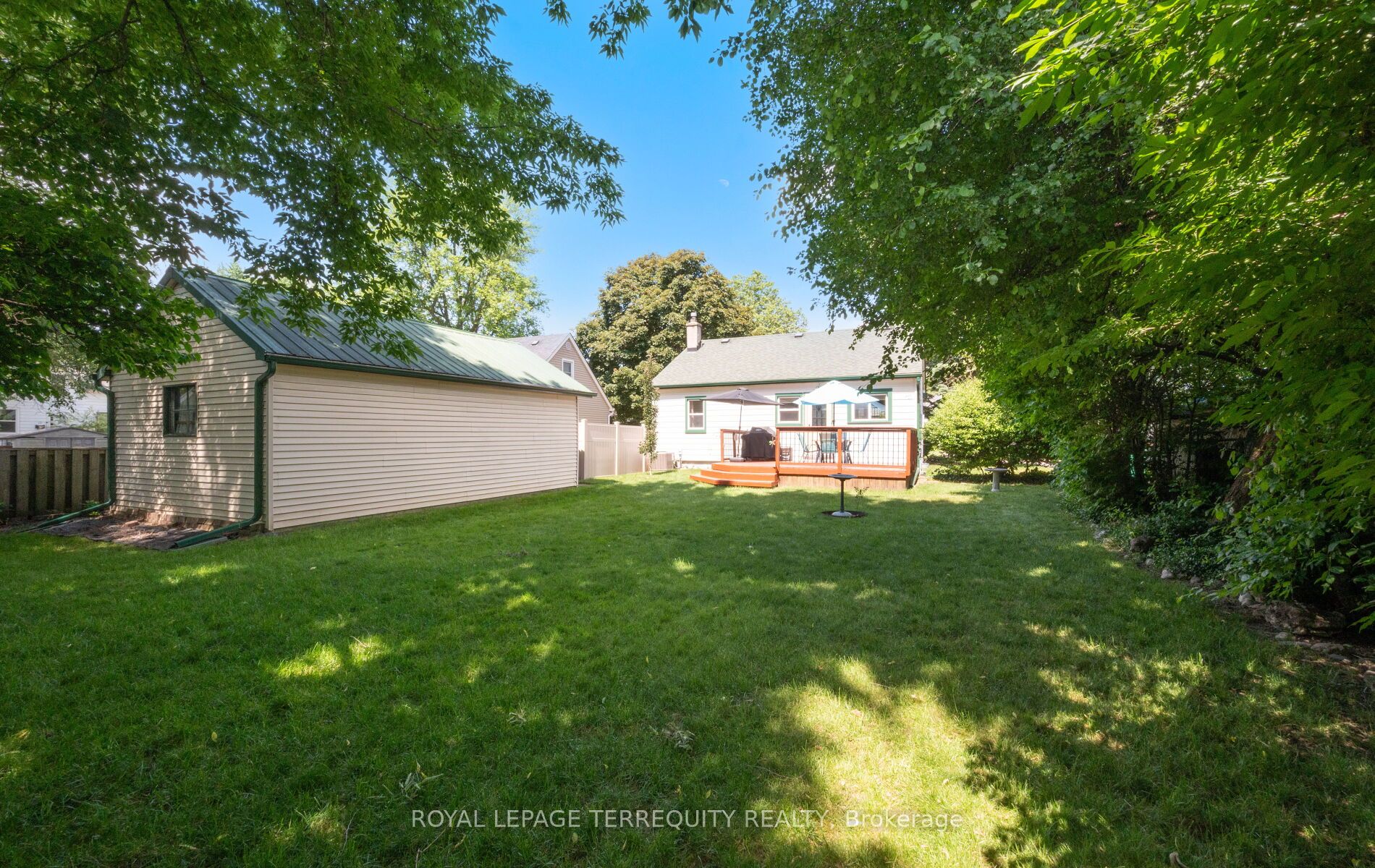 33 Rogers Road Property Photo 47